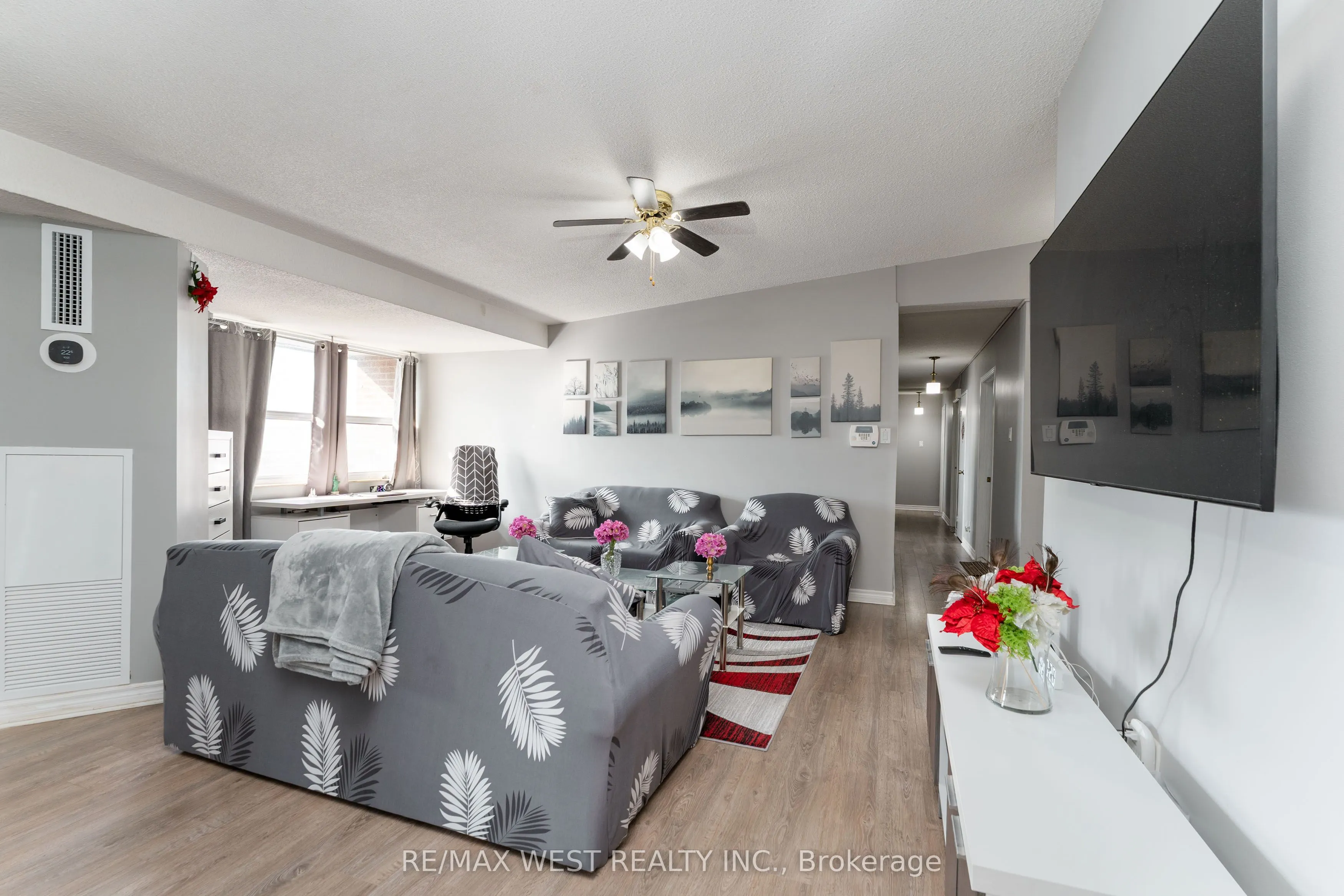 4062 Lawrence Avenue E #612