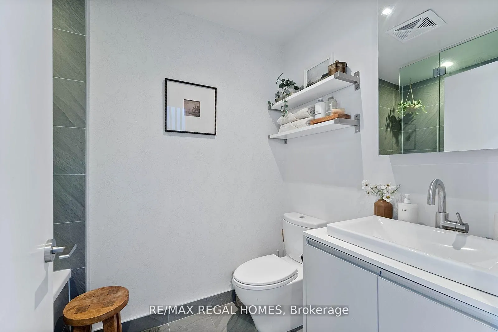 1238 Dundas Street E #TH110