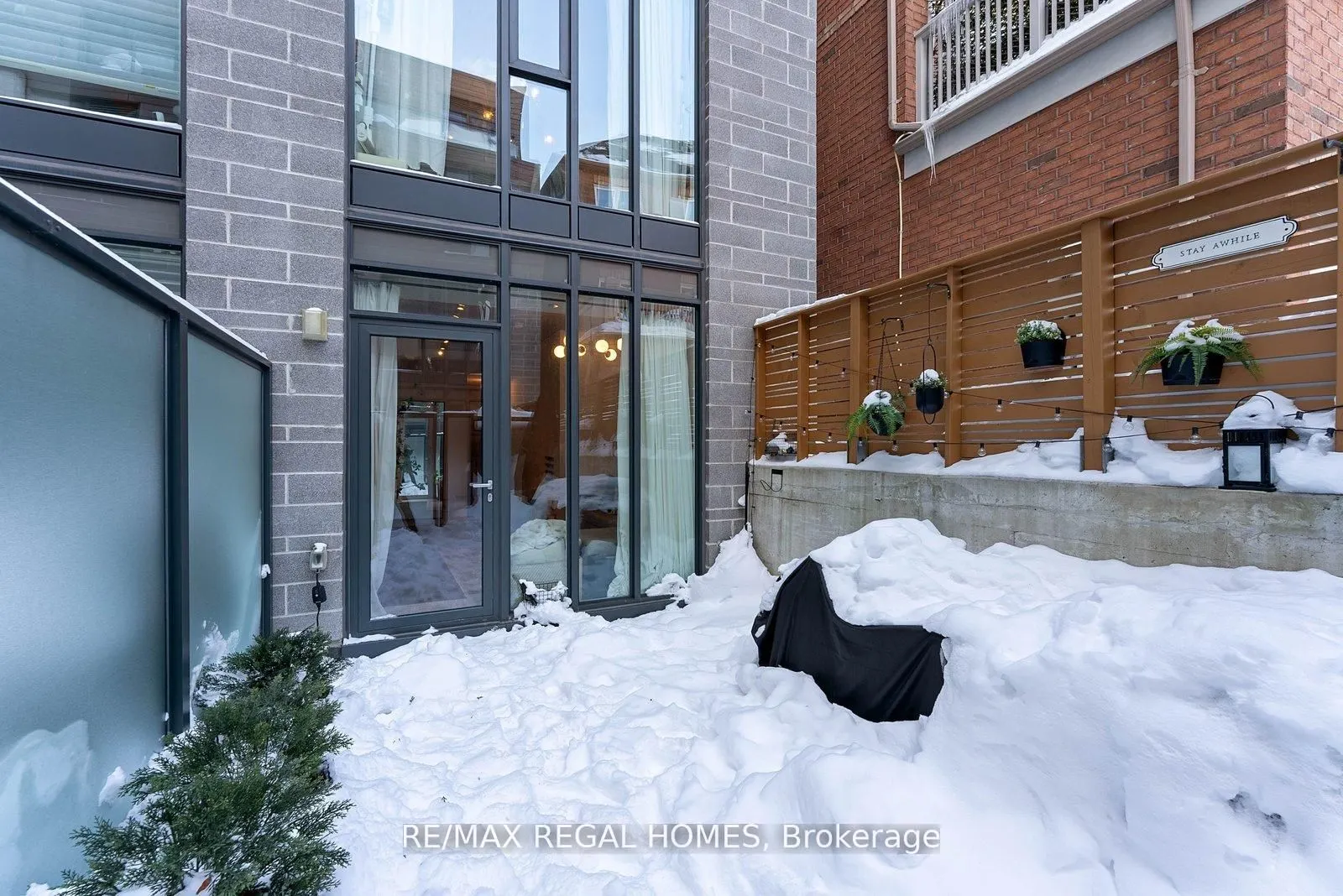 1238 Dundas Street E #TH110