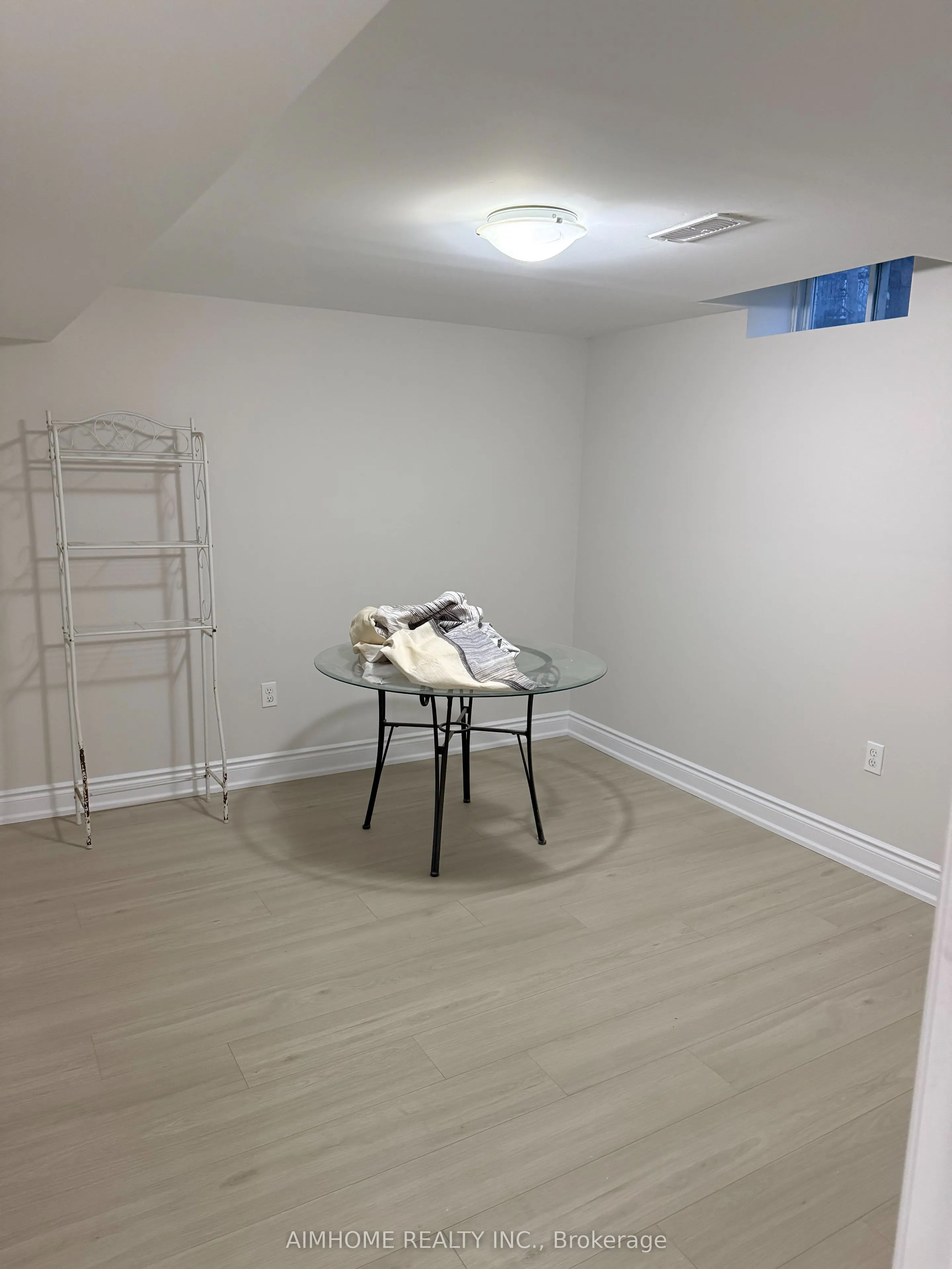 28 Heatherbank Trail #Basement Unit #3 #4