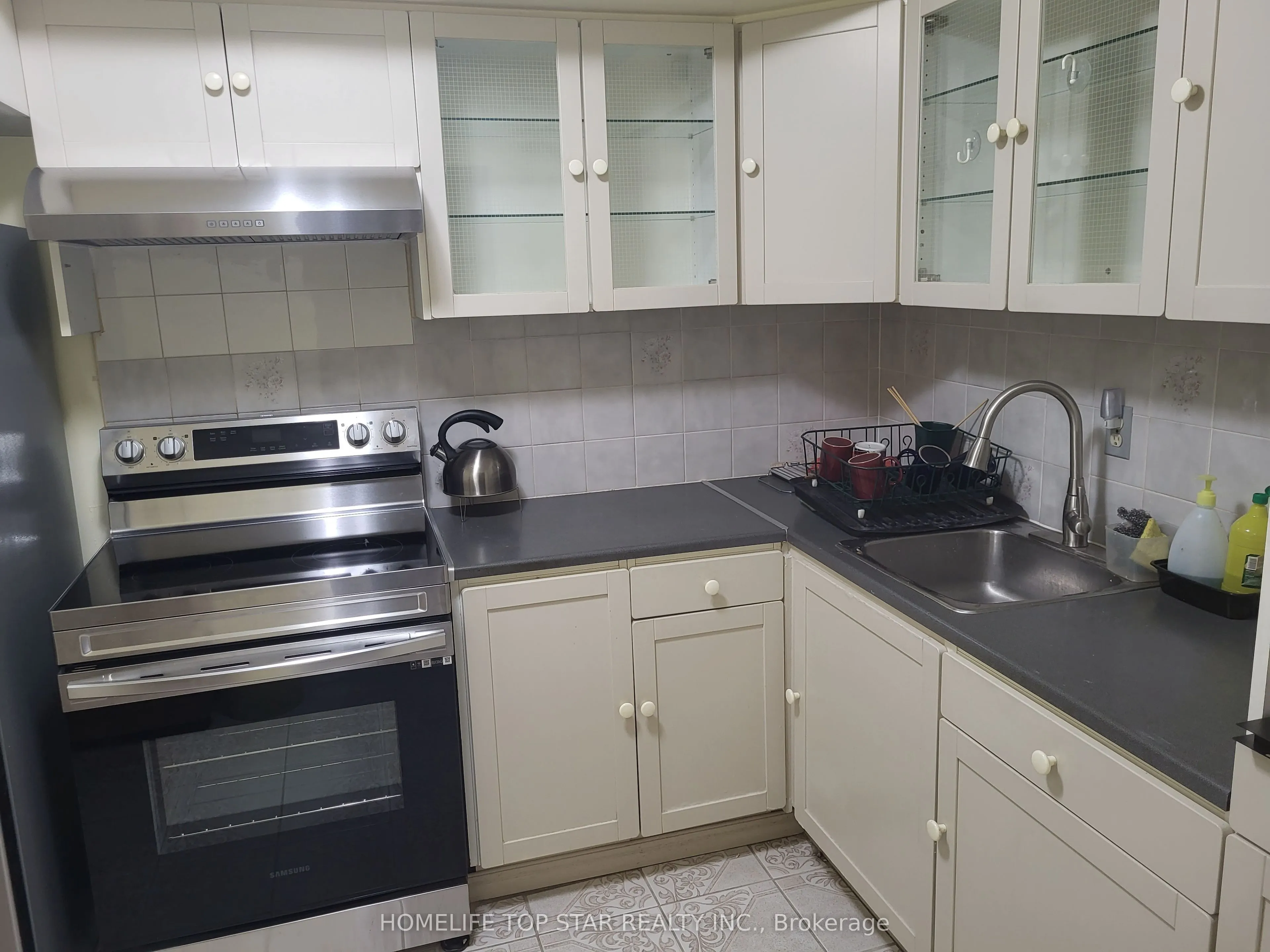 3765 Sheppard Avenue #204