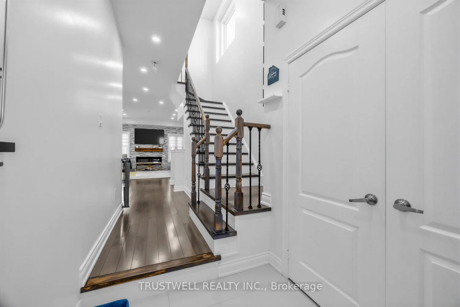 3 Waldron Court
