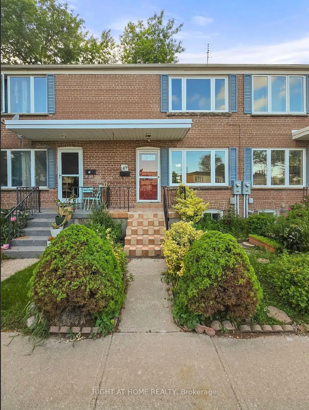 740 KENNEDY Road #49