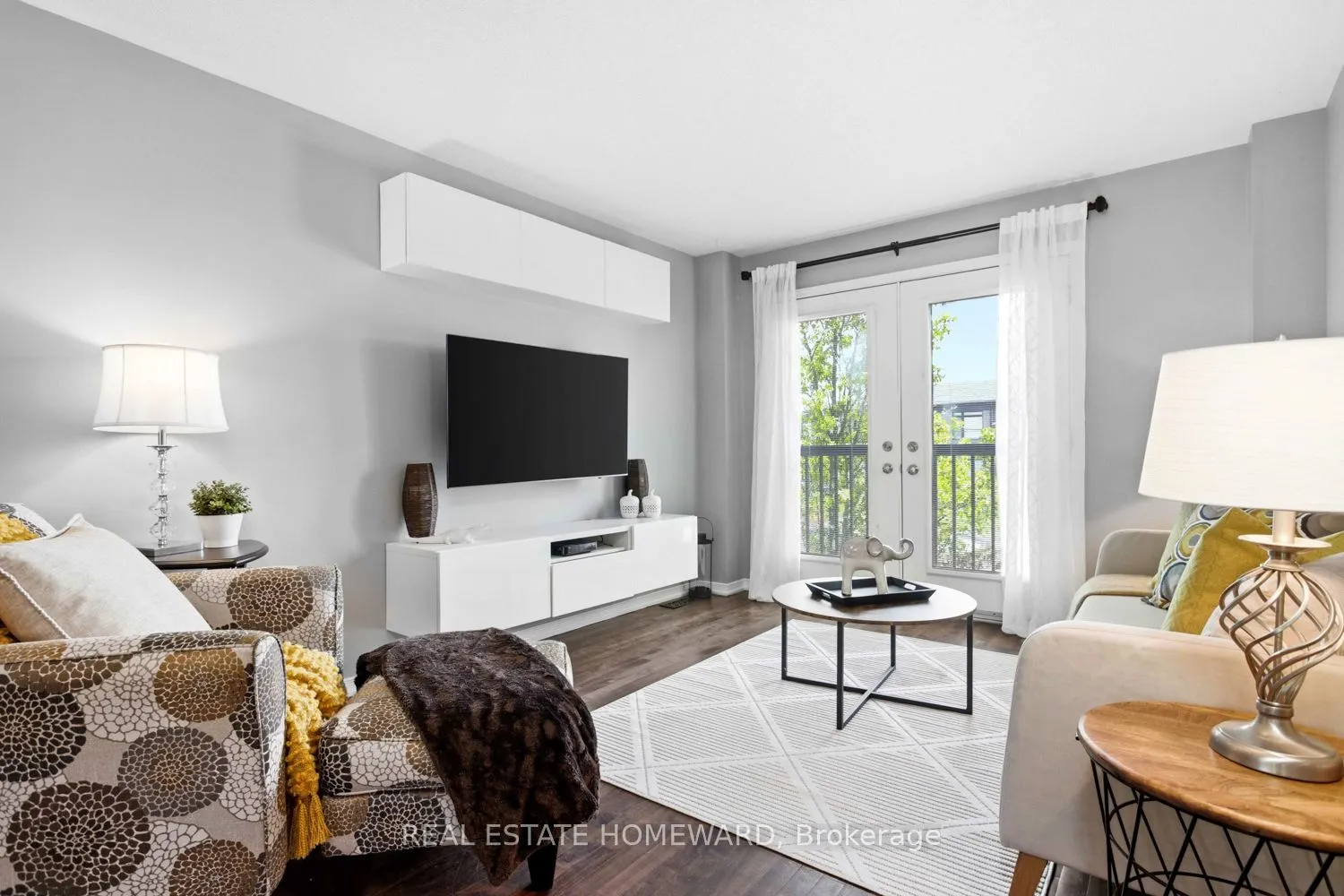 571 Longworth Avenue E #10