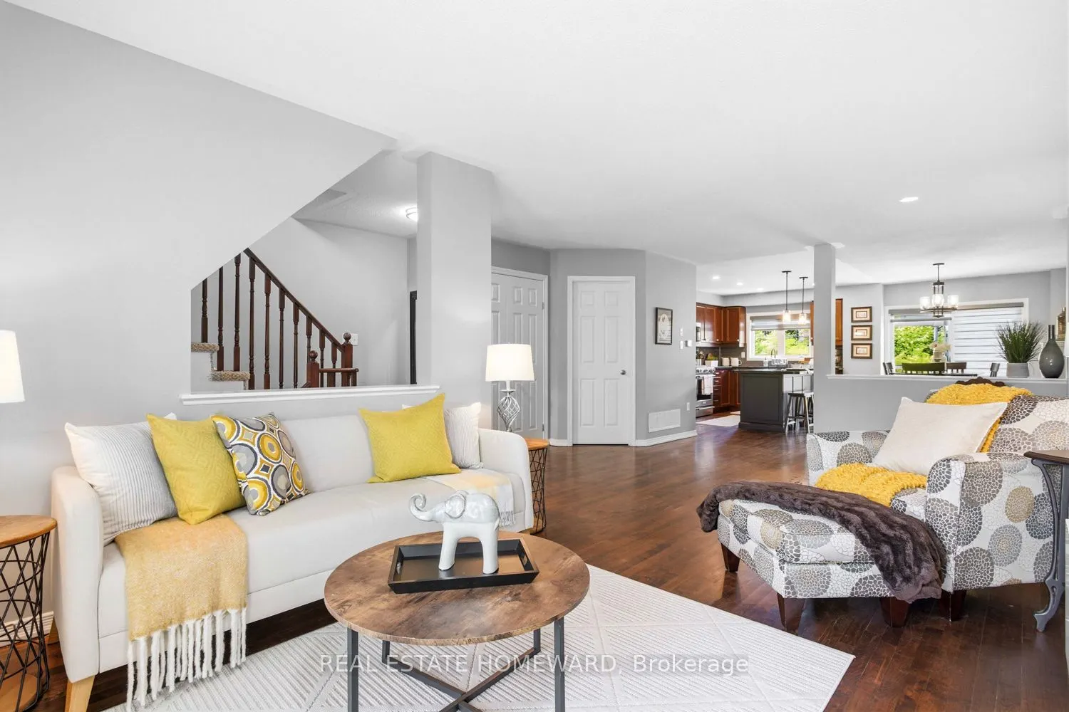 571 Longworth Avenue E #10