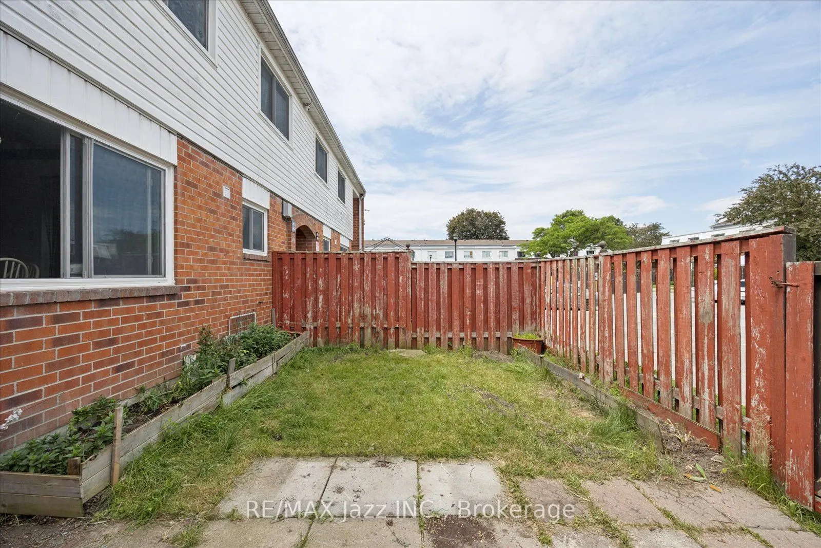 1010 Glen Street #144