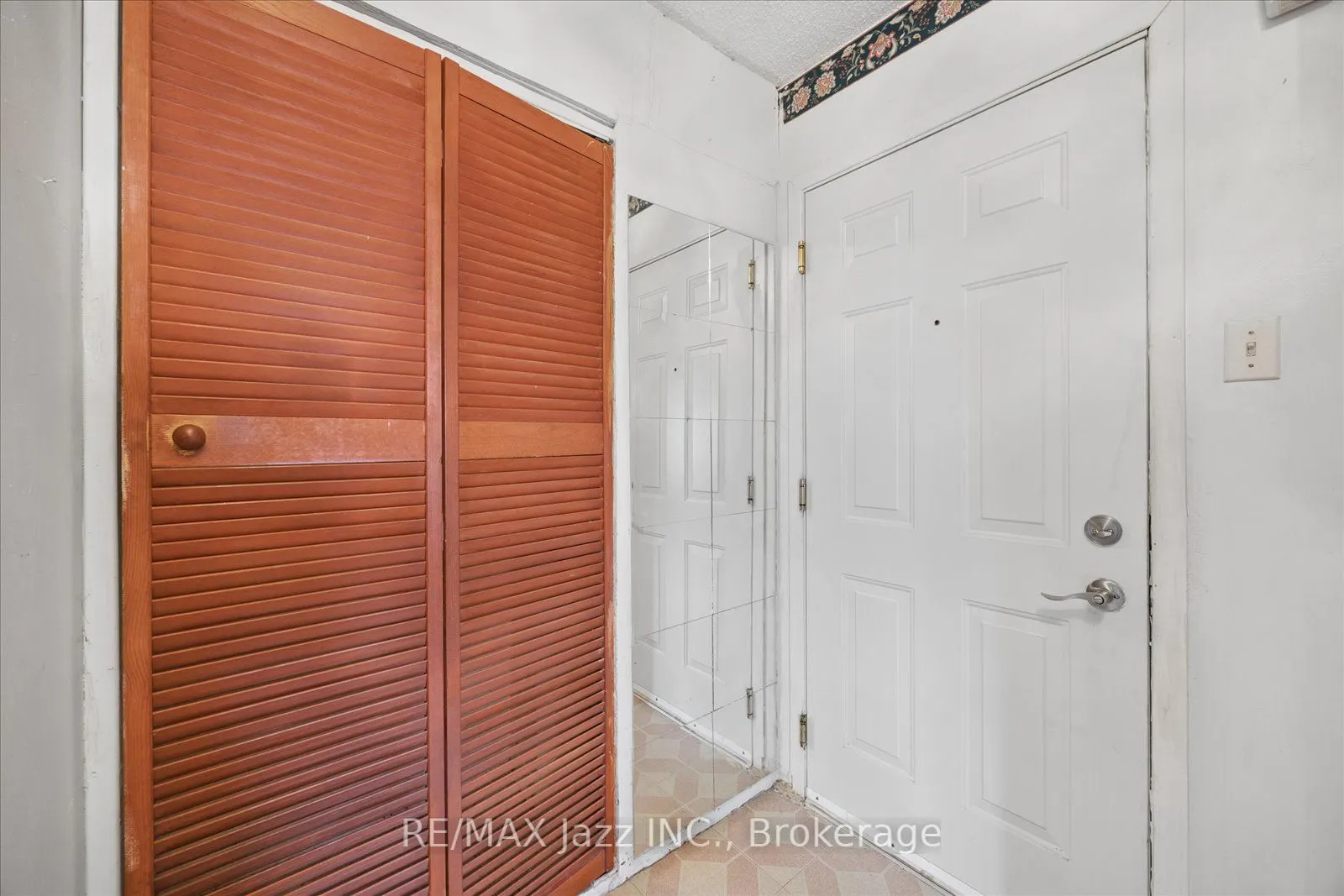 1010 Glen Street #144