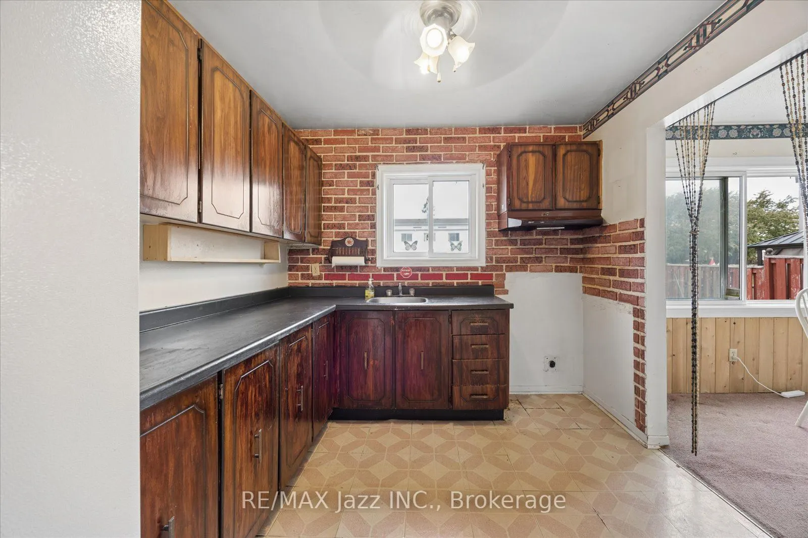 1010 Glen Street #144
