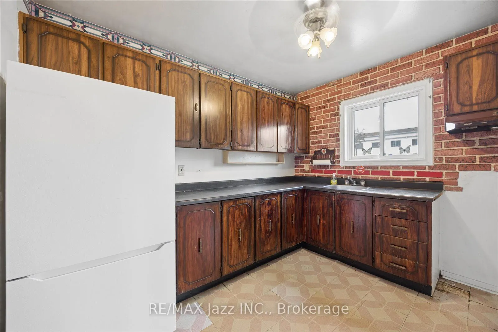 1010 Glen Street #144