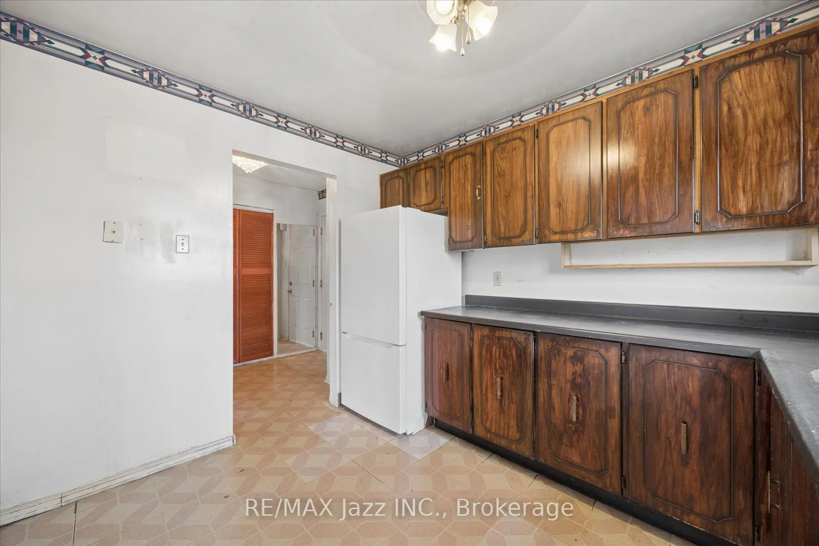 1010 Glen Street #144