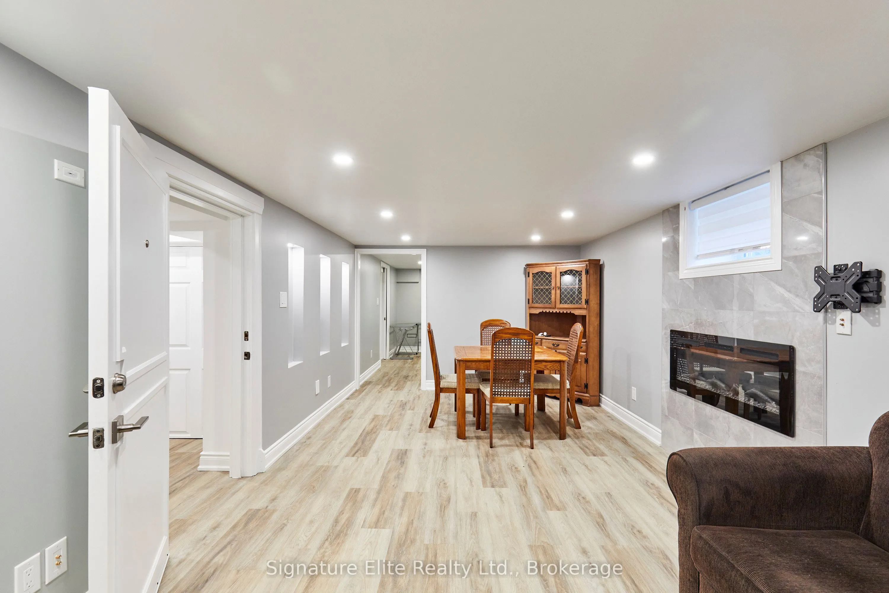 100A Kitchener Road #Lower