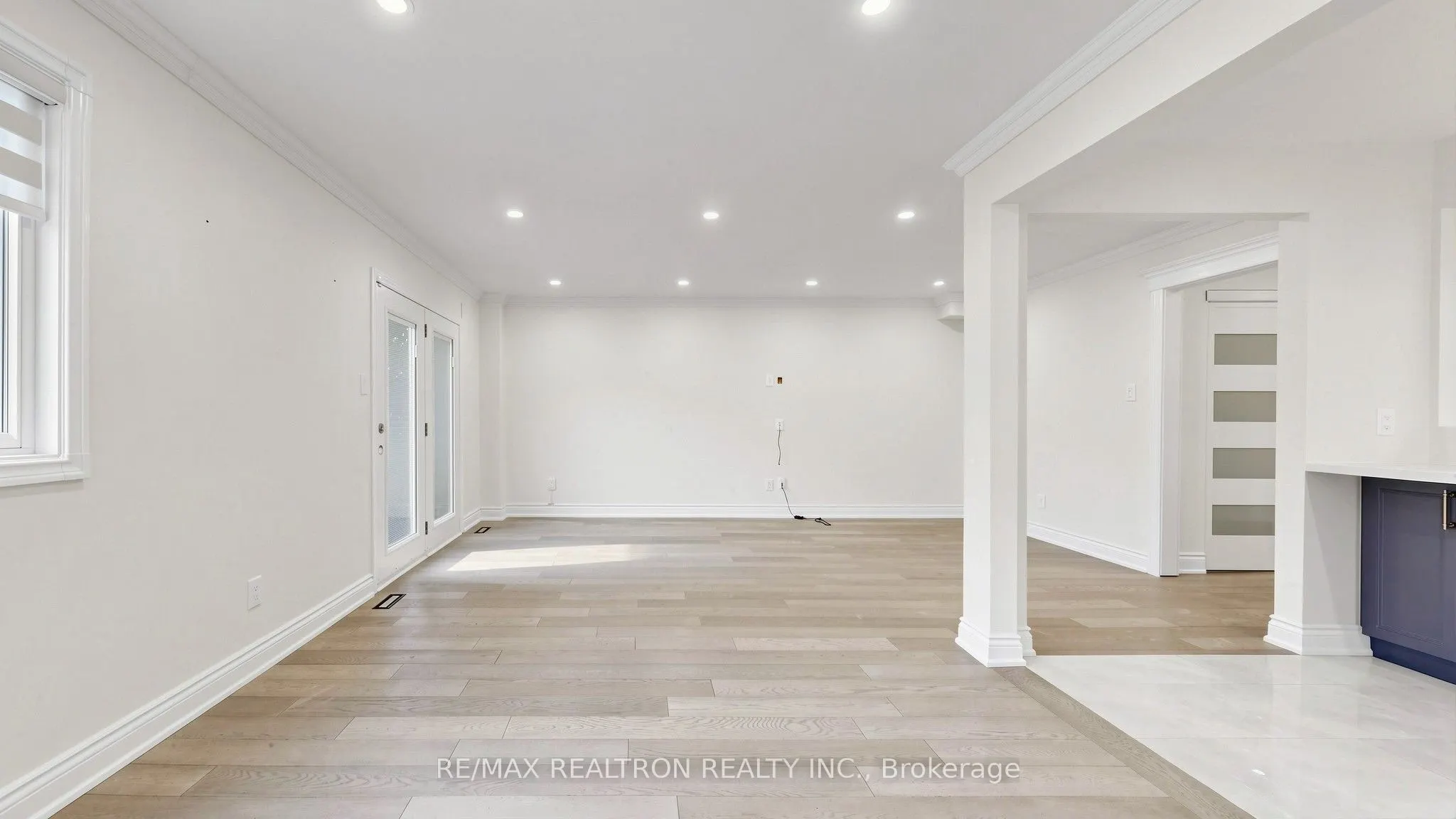 72 Halfmoon Square