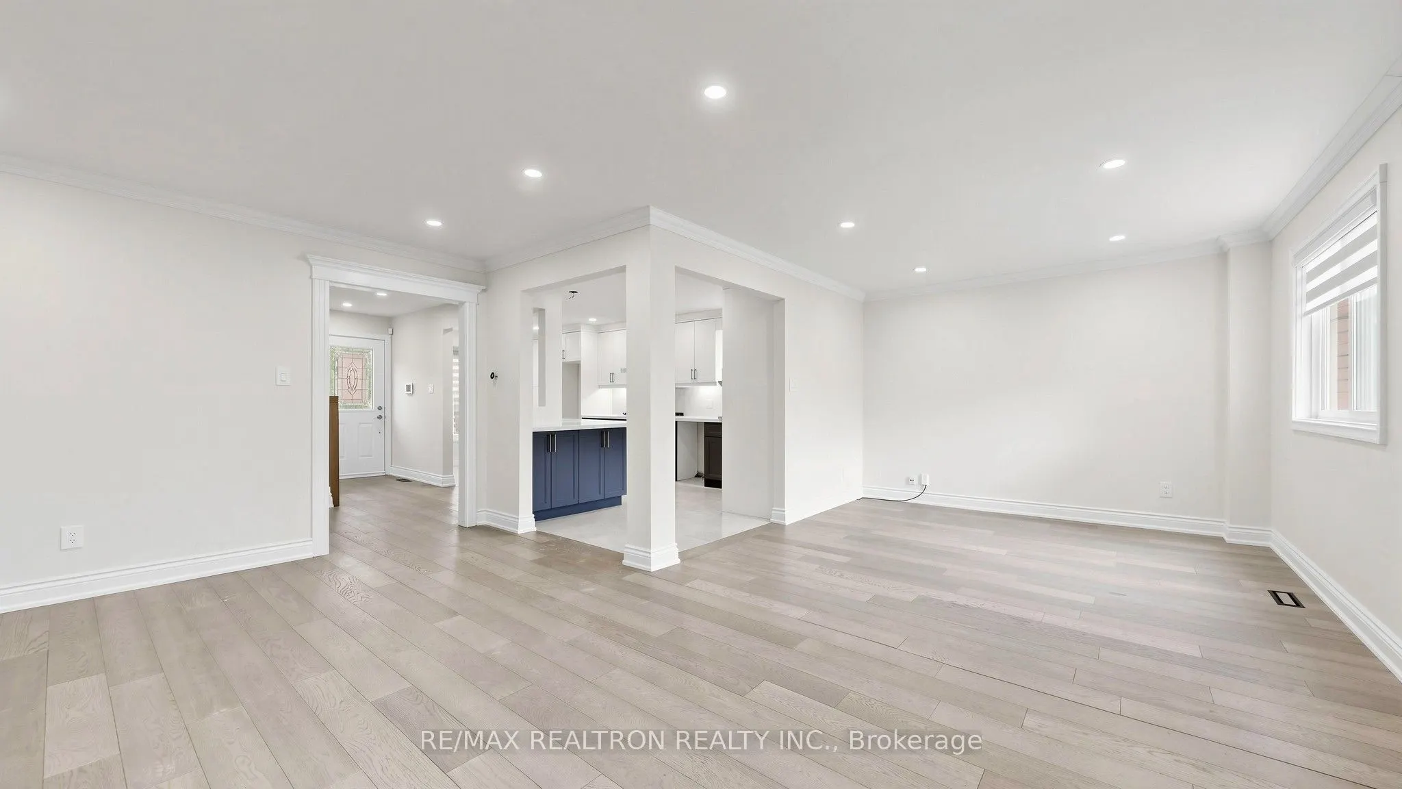 72 Halfmoon Square