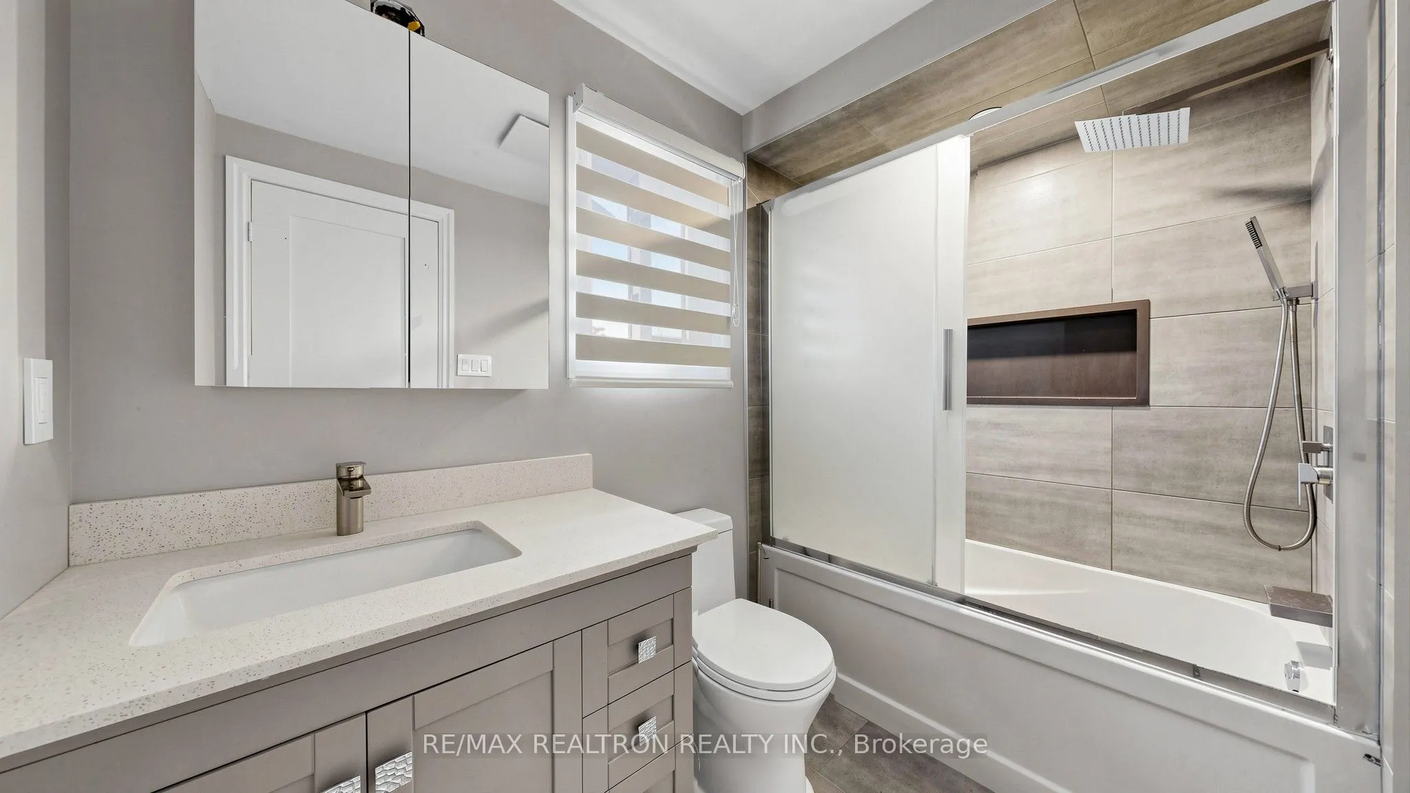 72 Halfmoon Square