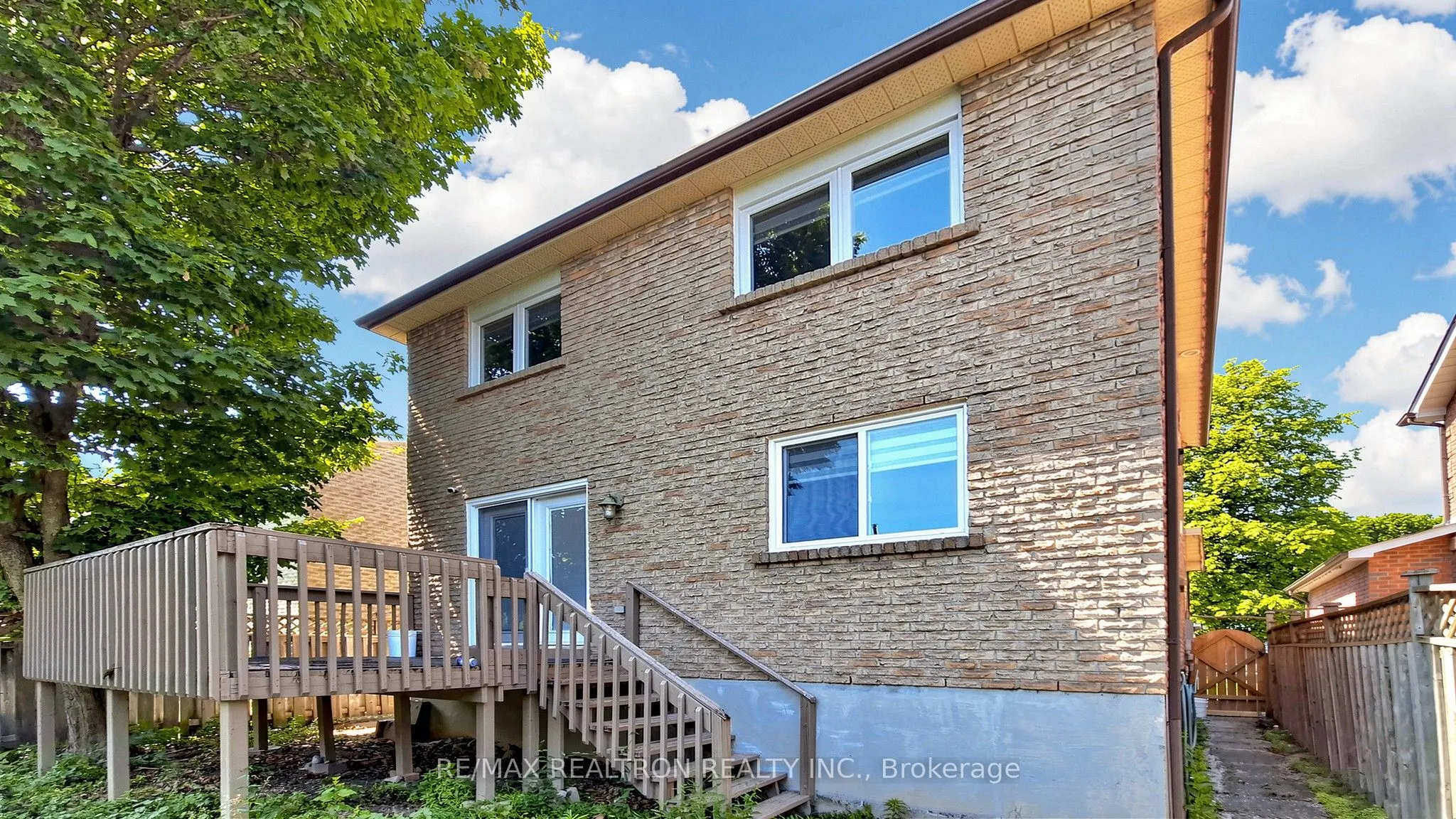 72 Halfmoon Square