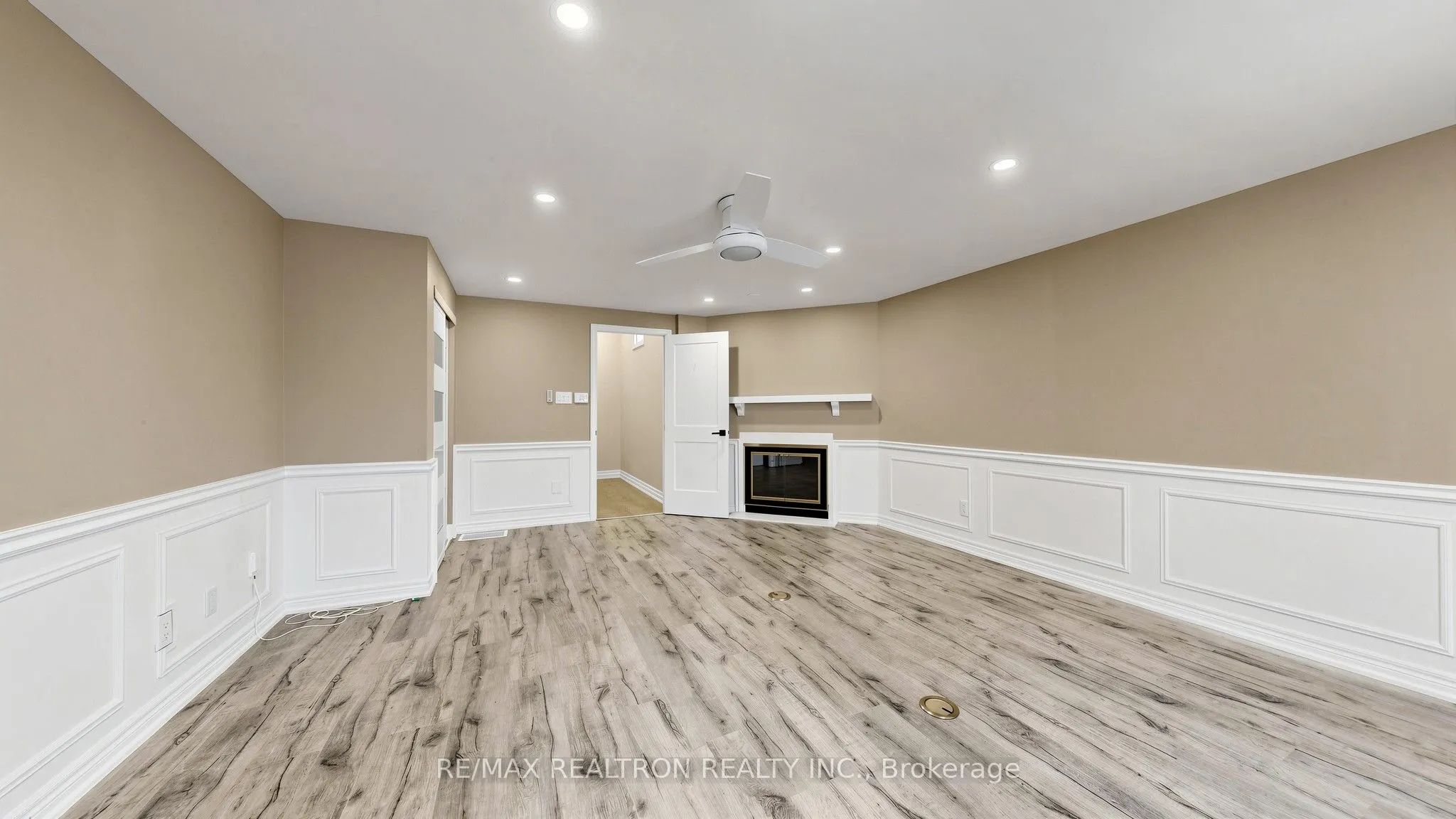 72 Halfmoon Square
