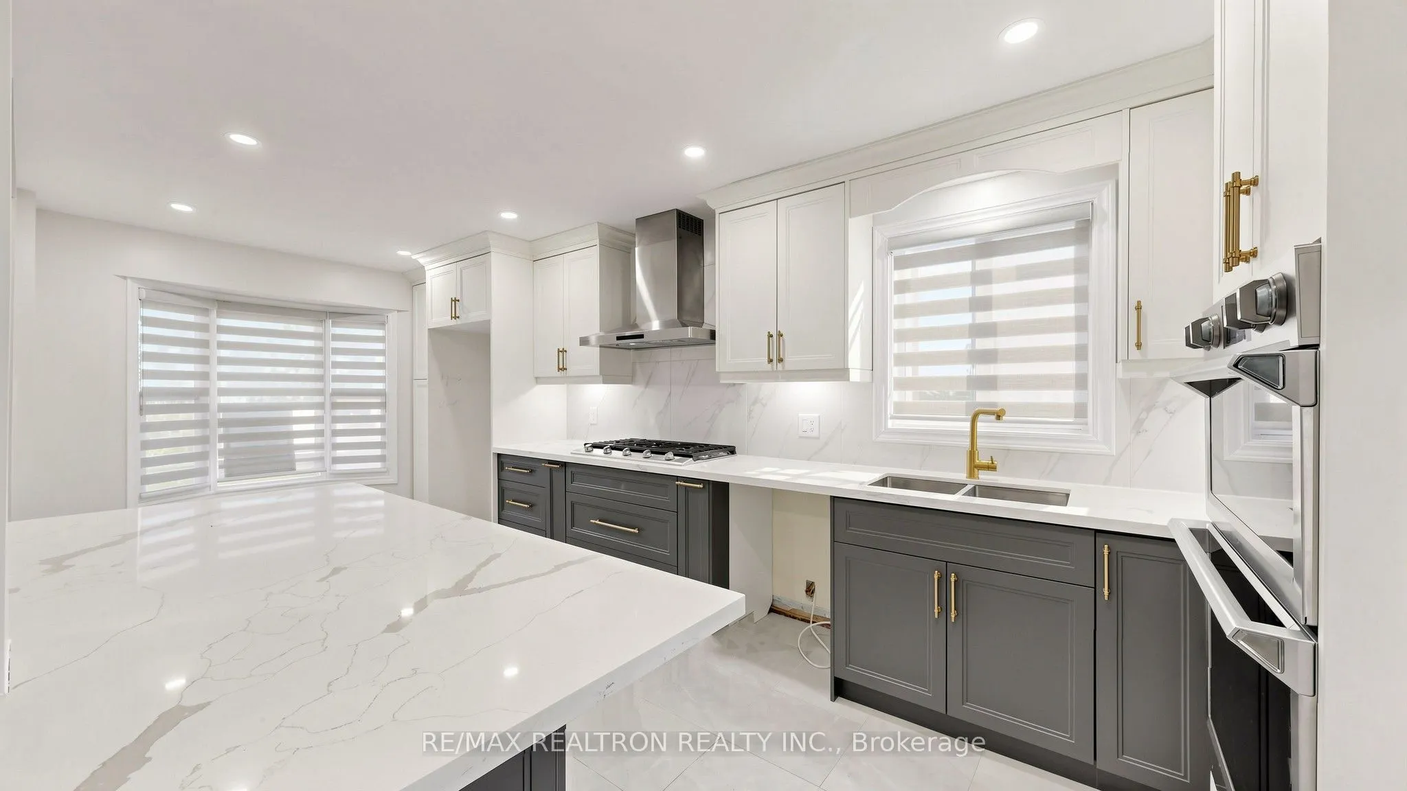 72 Halfmoon Square