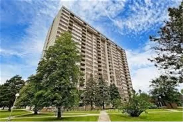 25 Silver Springs Boulevard