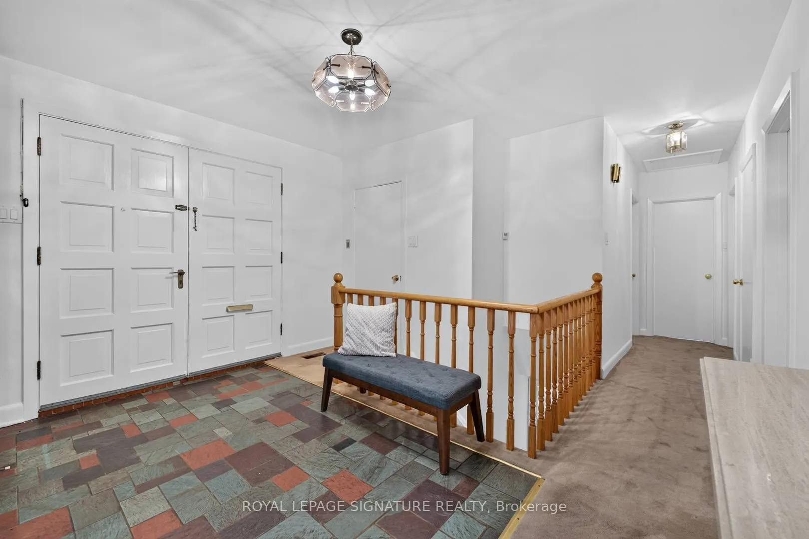 11 Regency Square