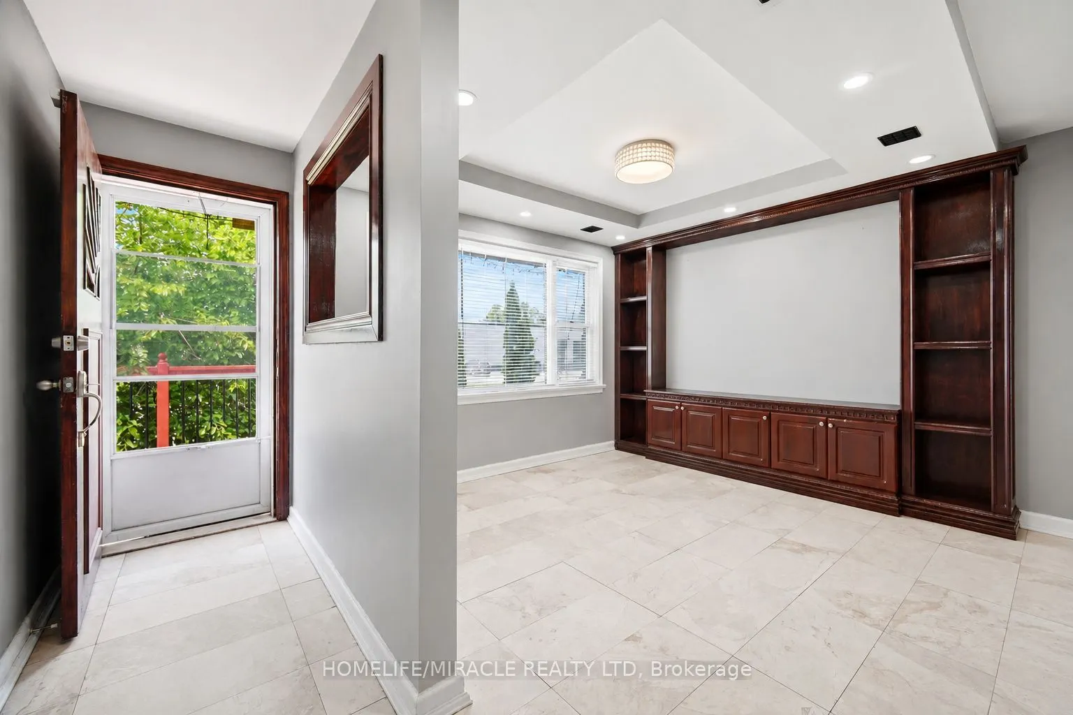 283 Cordova Road