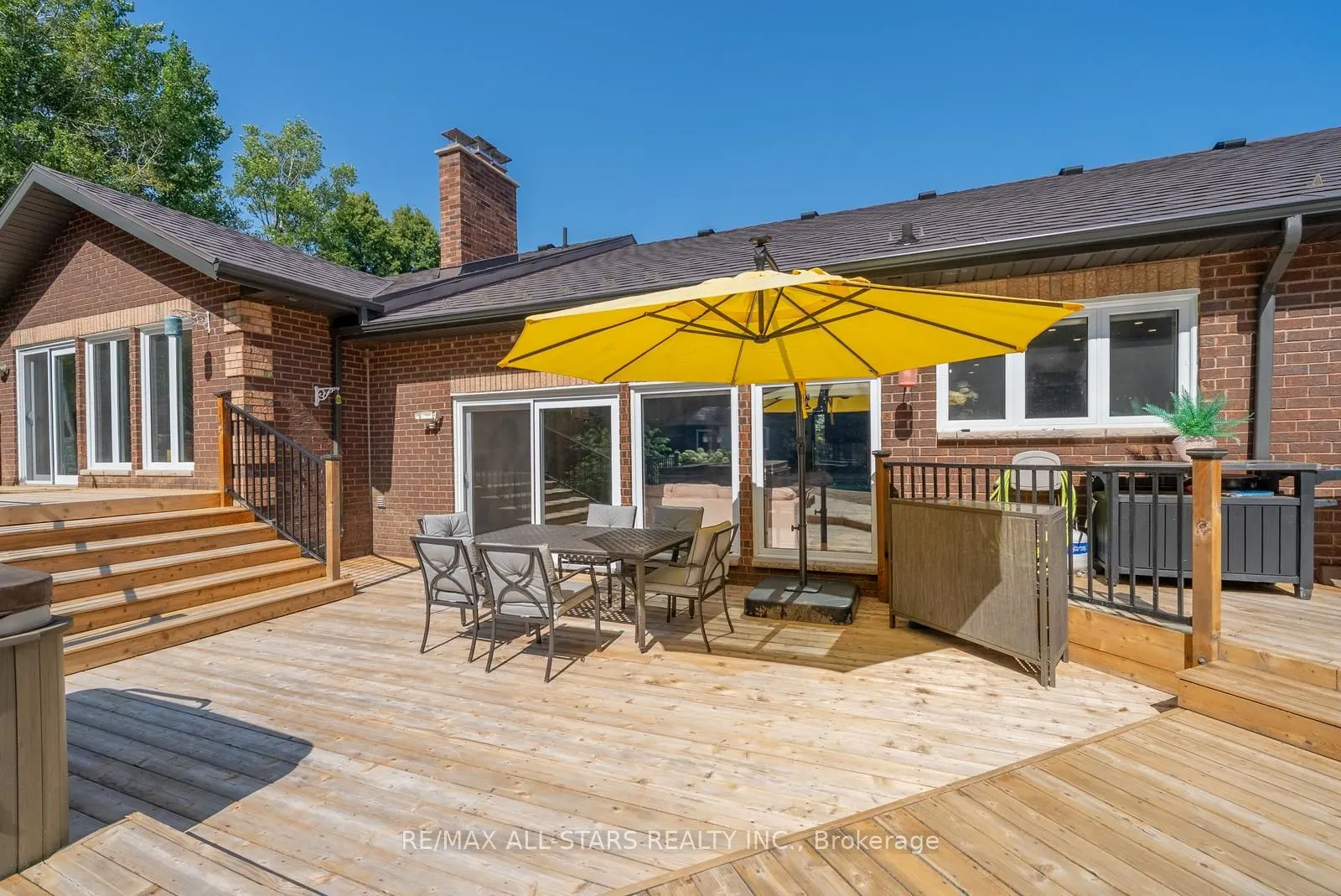 64 Woodbridge Circle