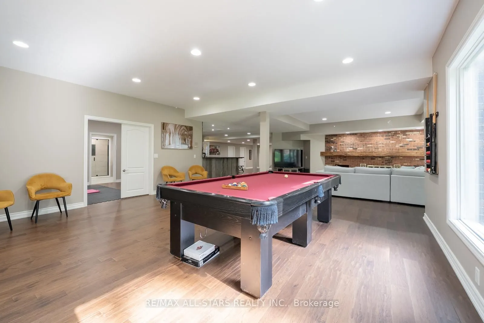 64 Woodbridge Circle