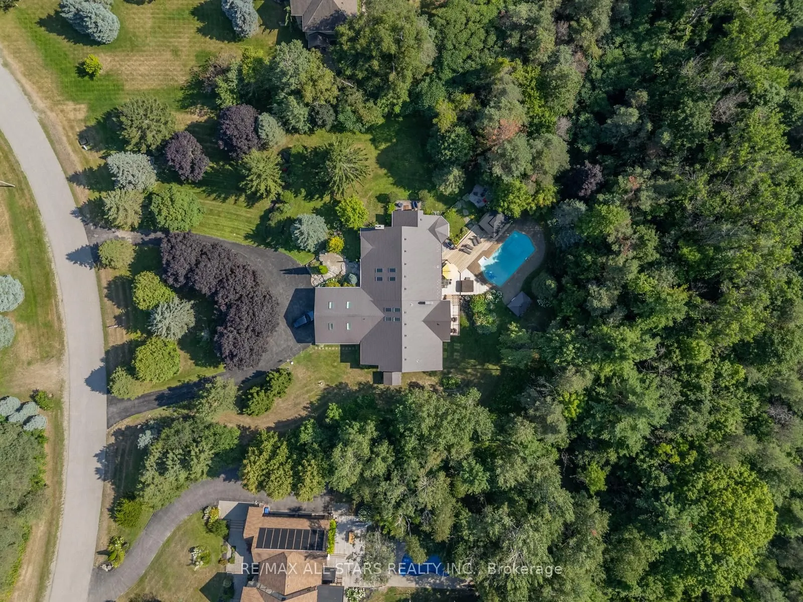 64 Woodbridge Circle