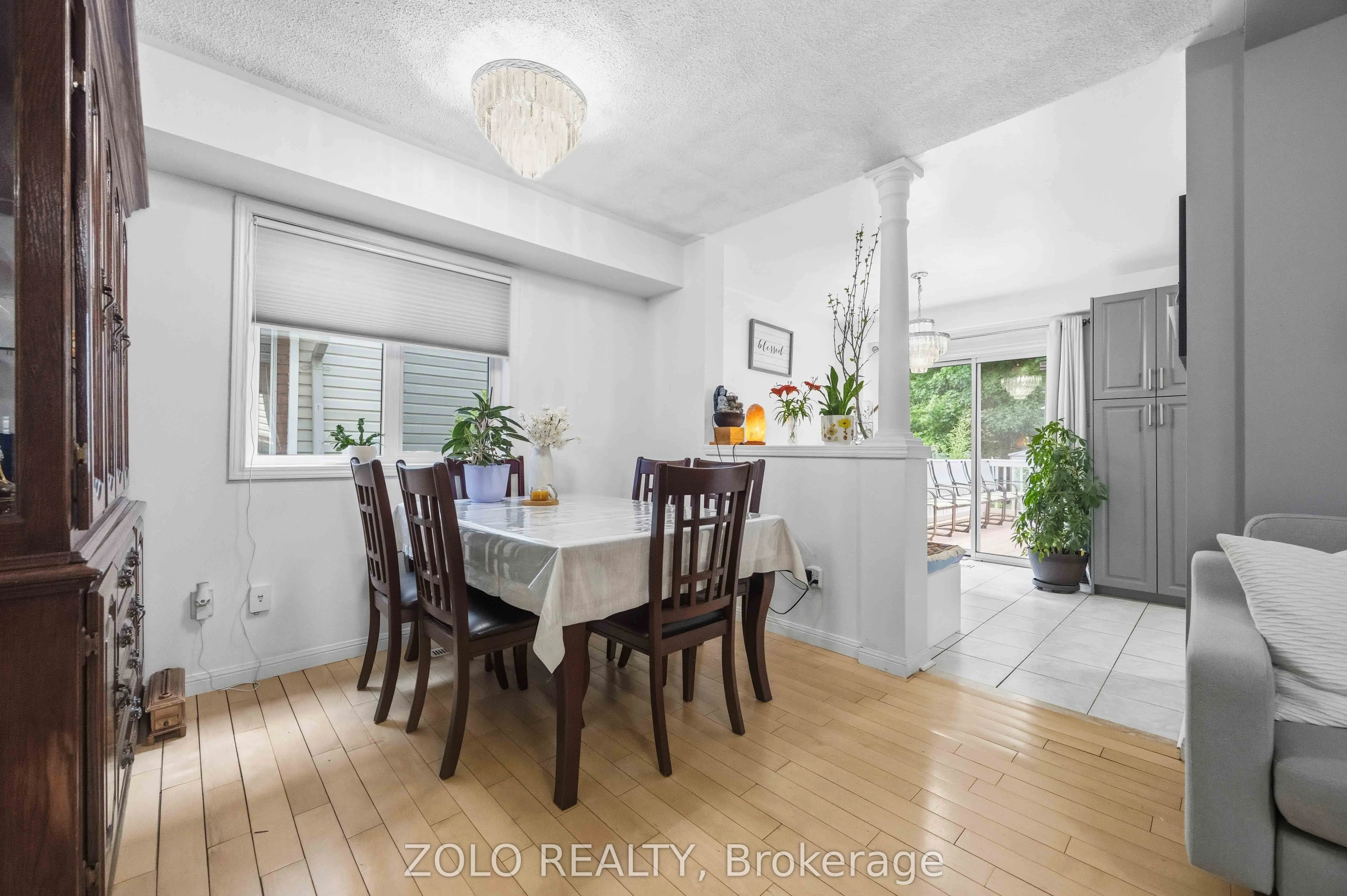 82 Piperbrook Crescent