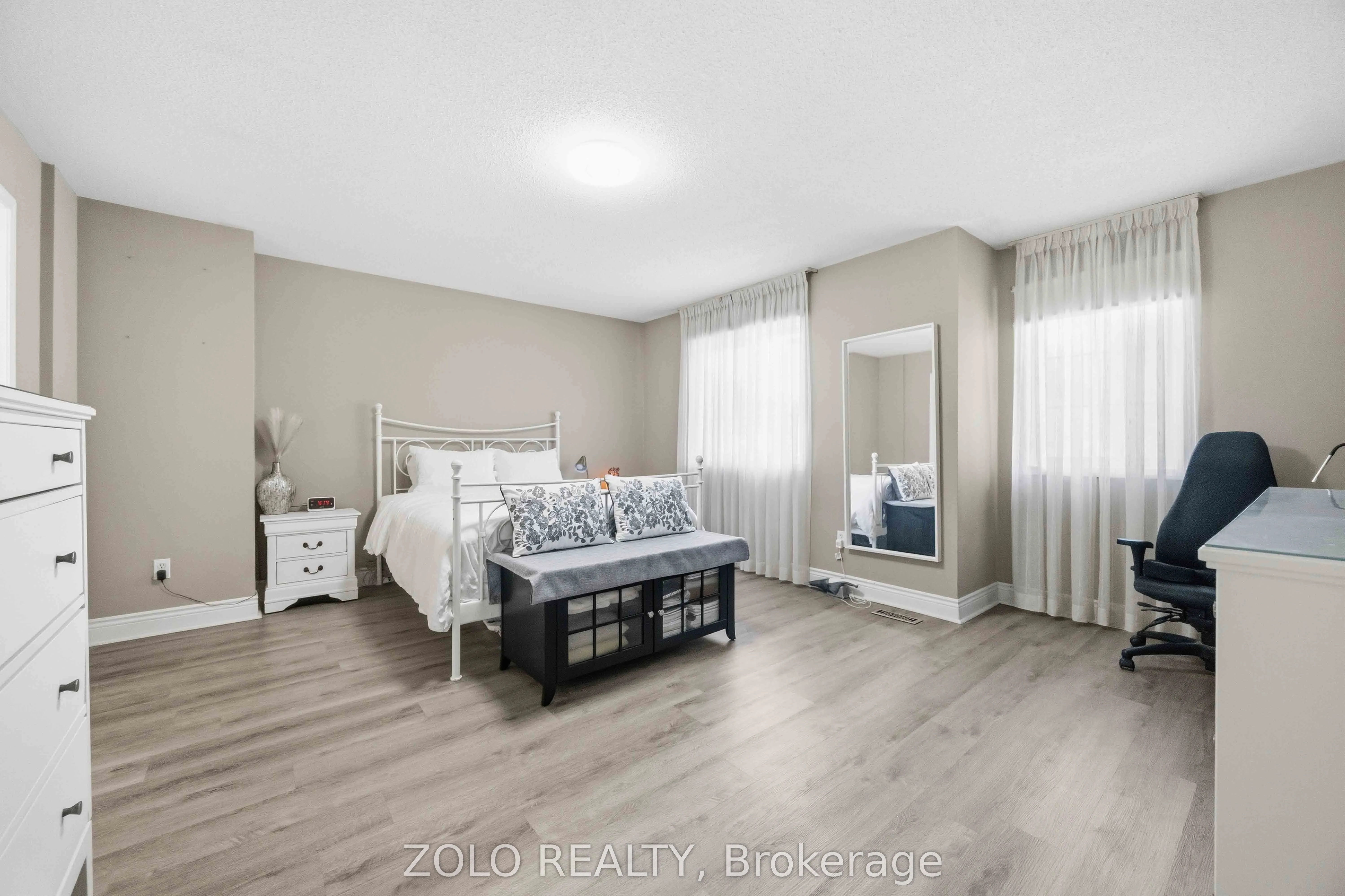 82 Piperbrook Crescent