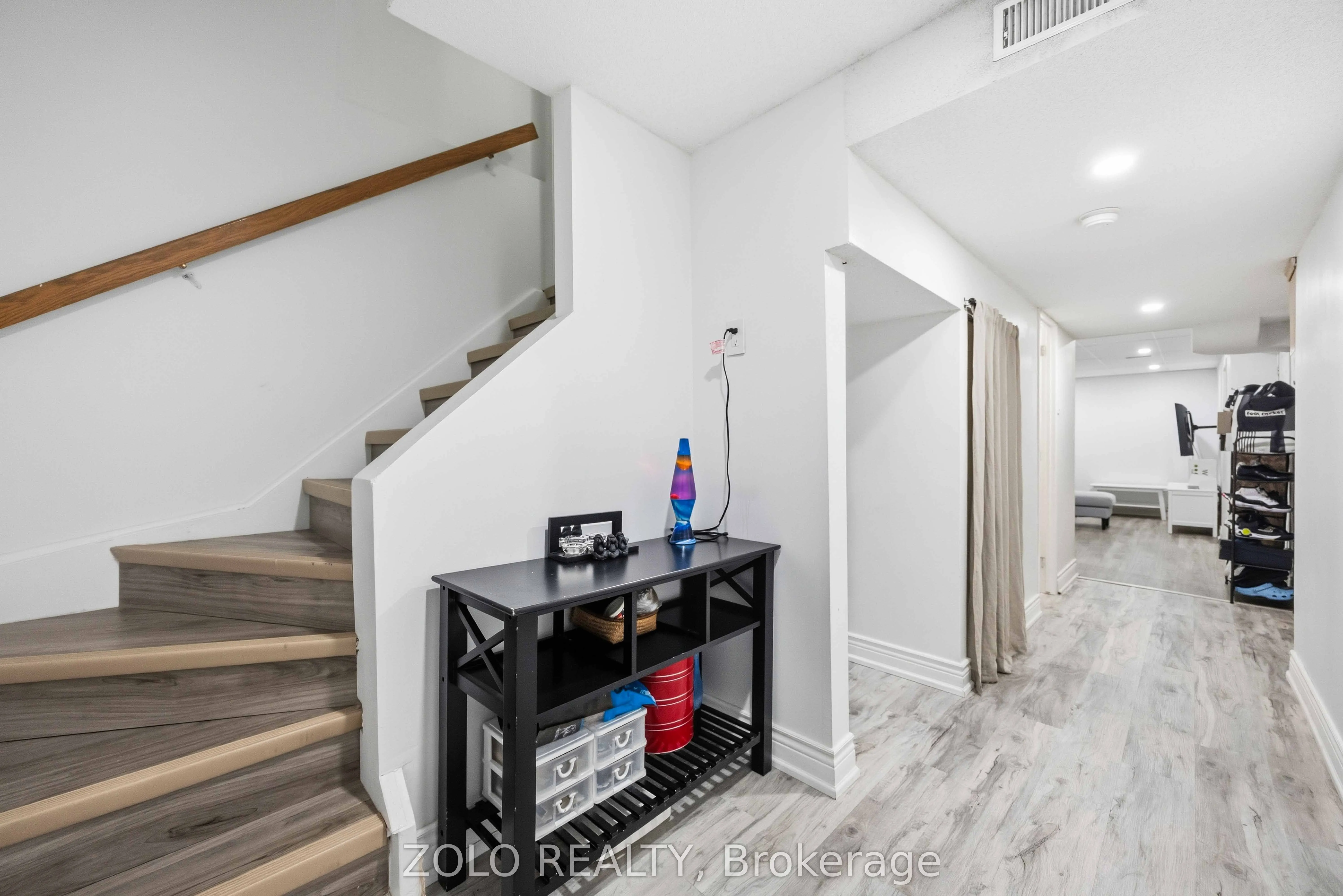 82 Piperbrook Crescent