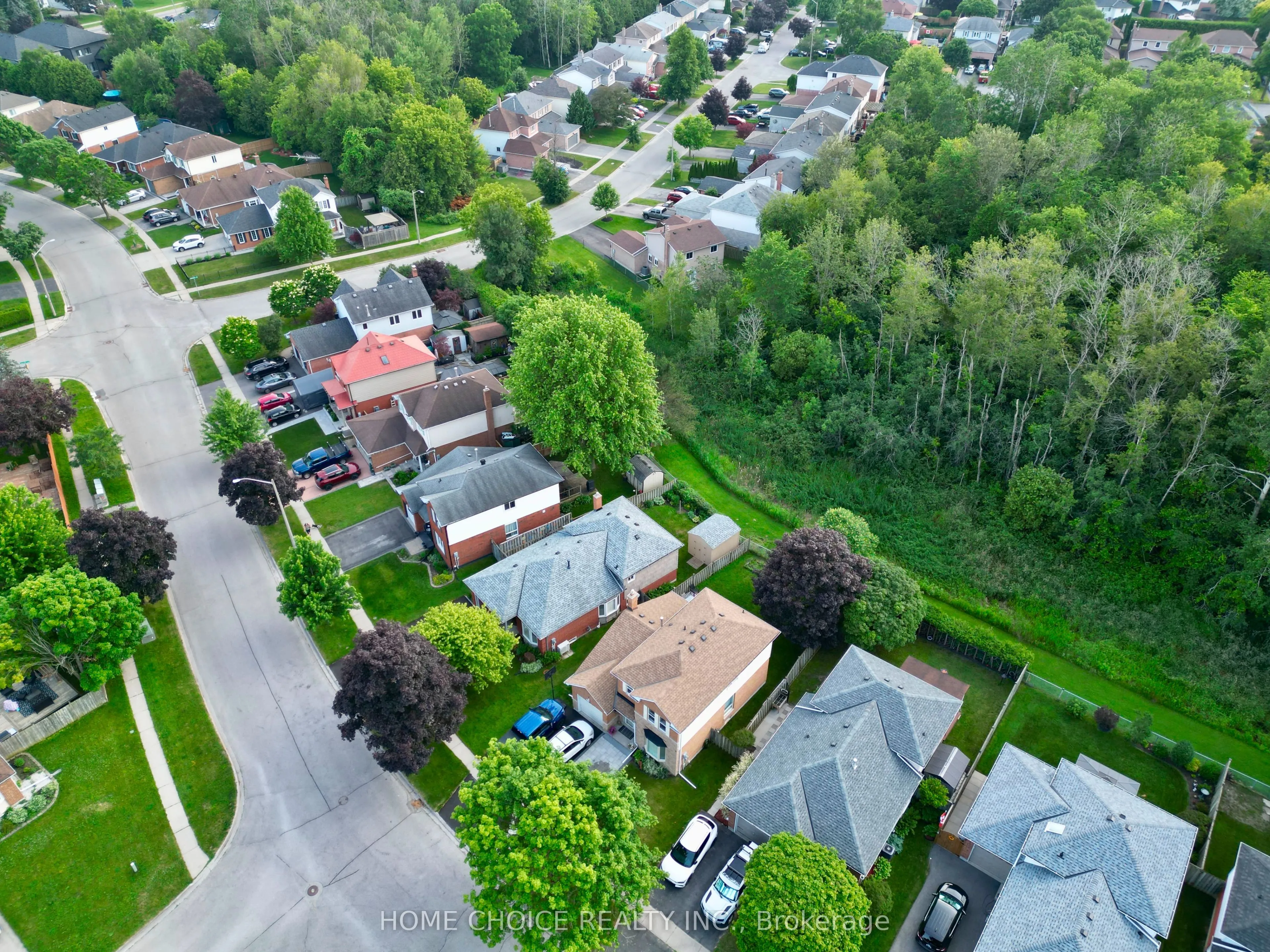 34 Goldpine Avenue