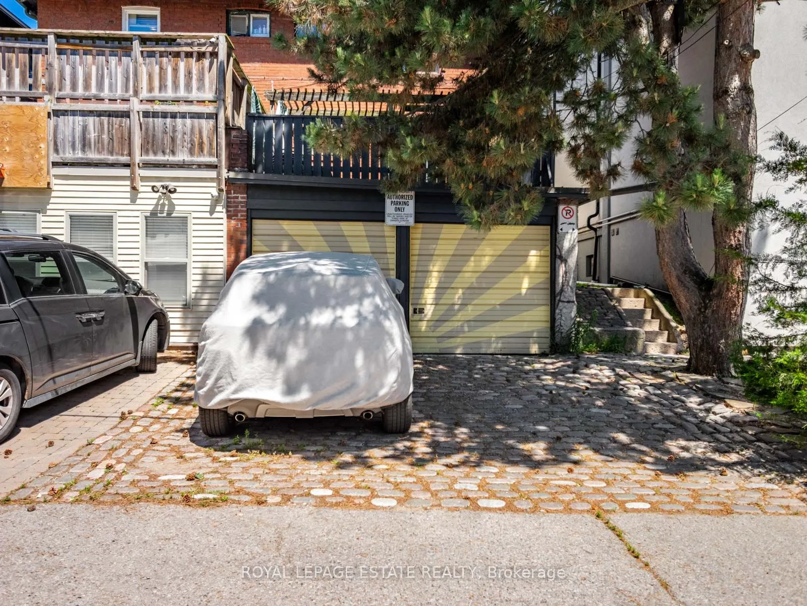 2275 Queen Street E