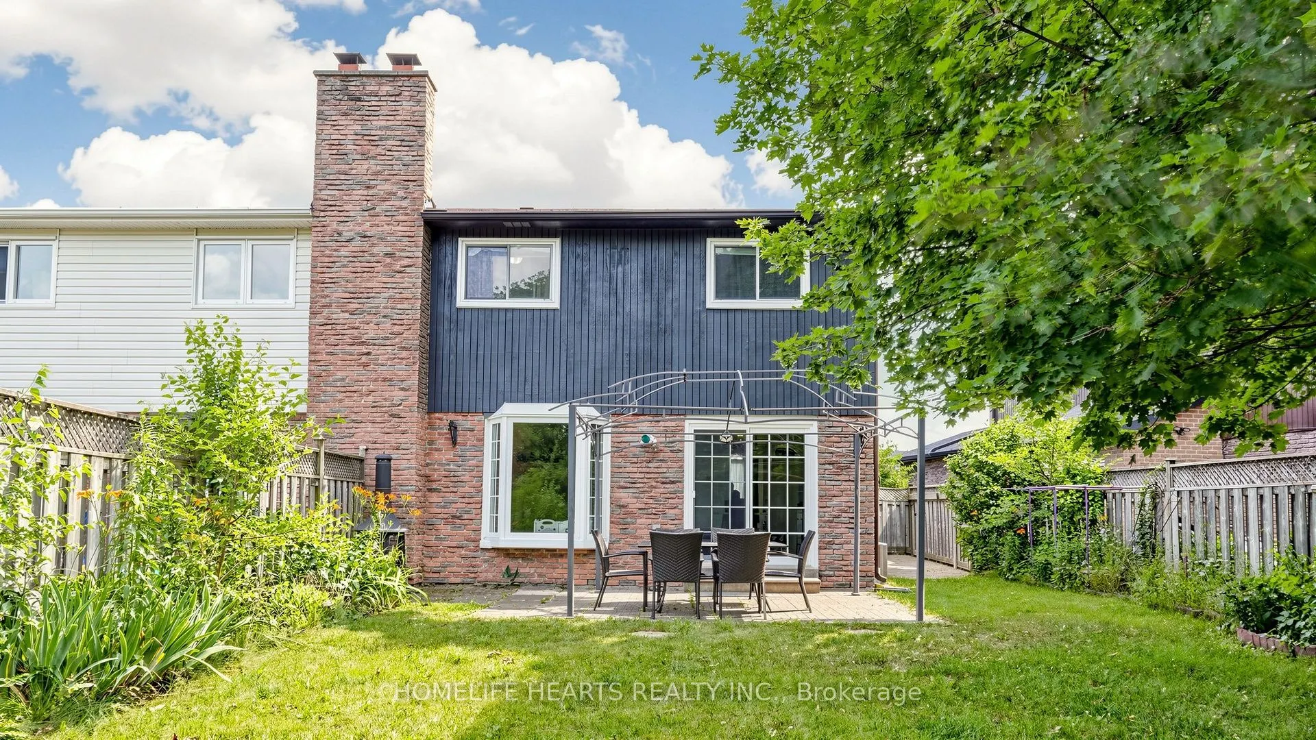 242 Braymore Boulevard
