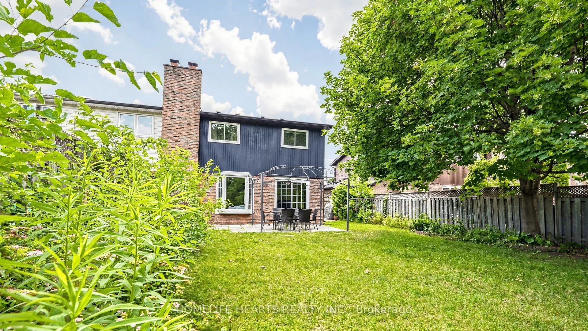242 Braymore Boulevard