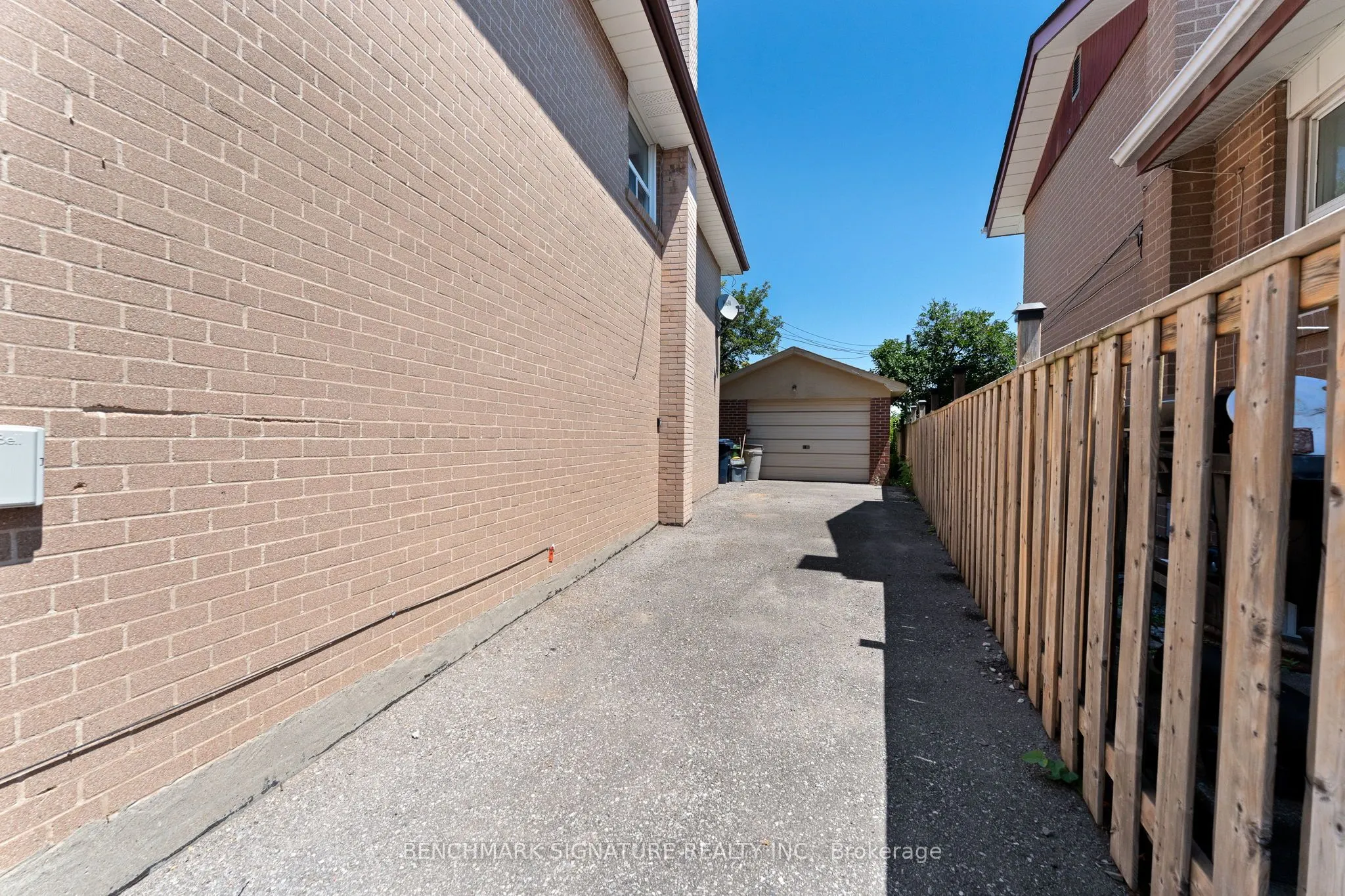 51 Baybrook Crescent