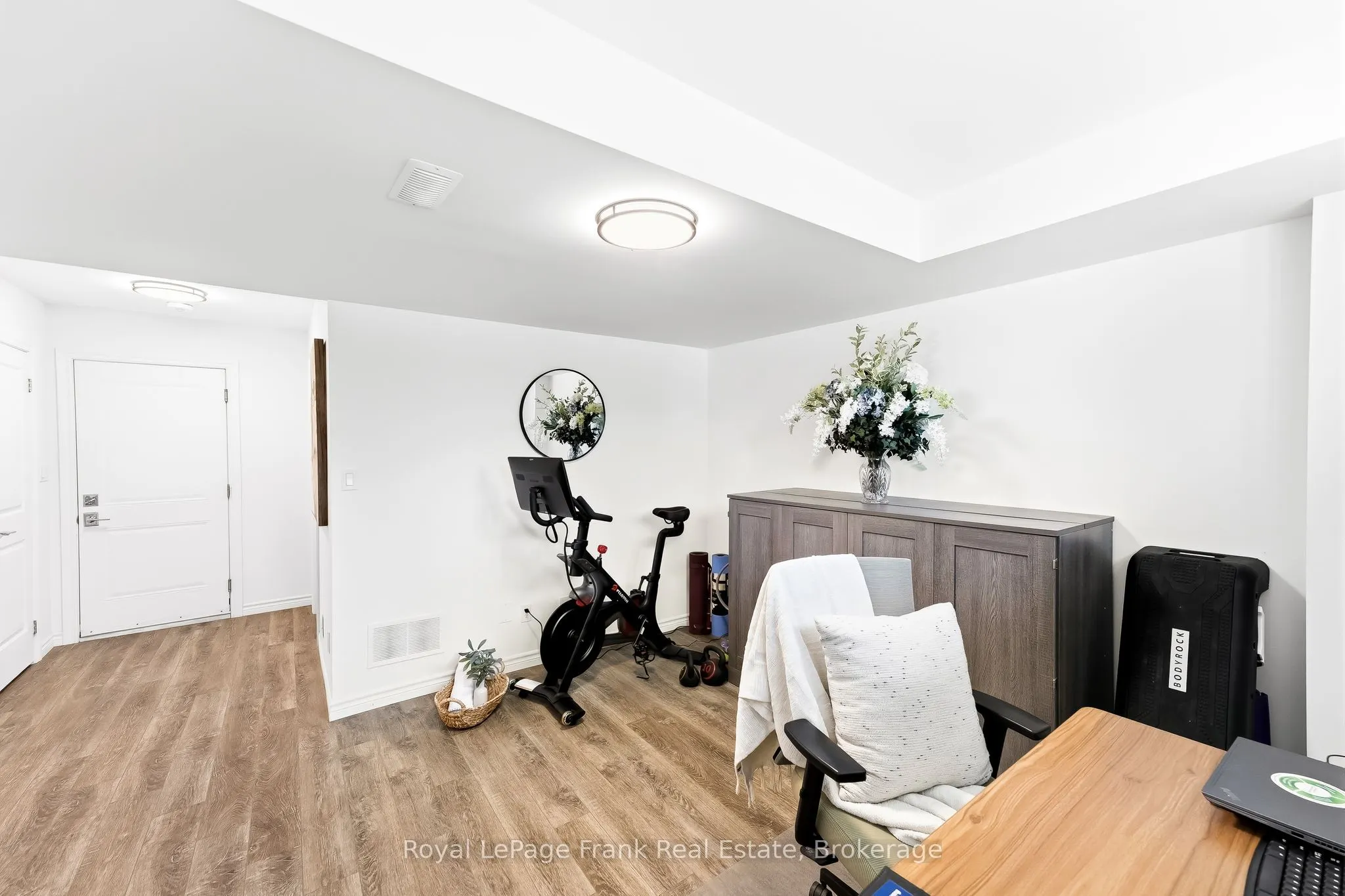 27 Shand Lane