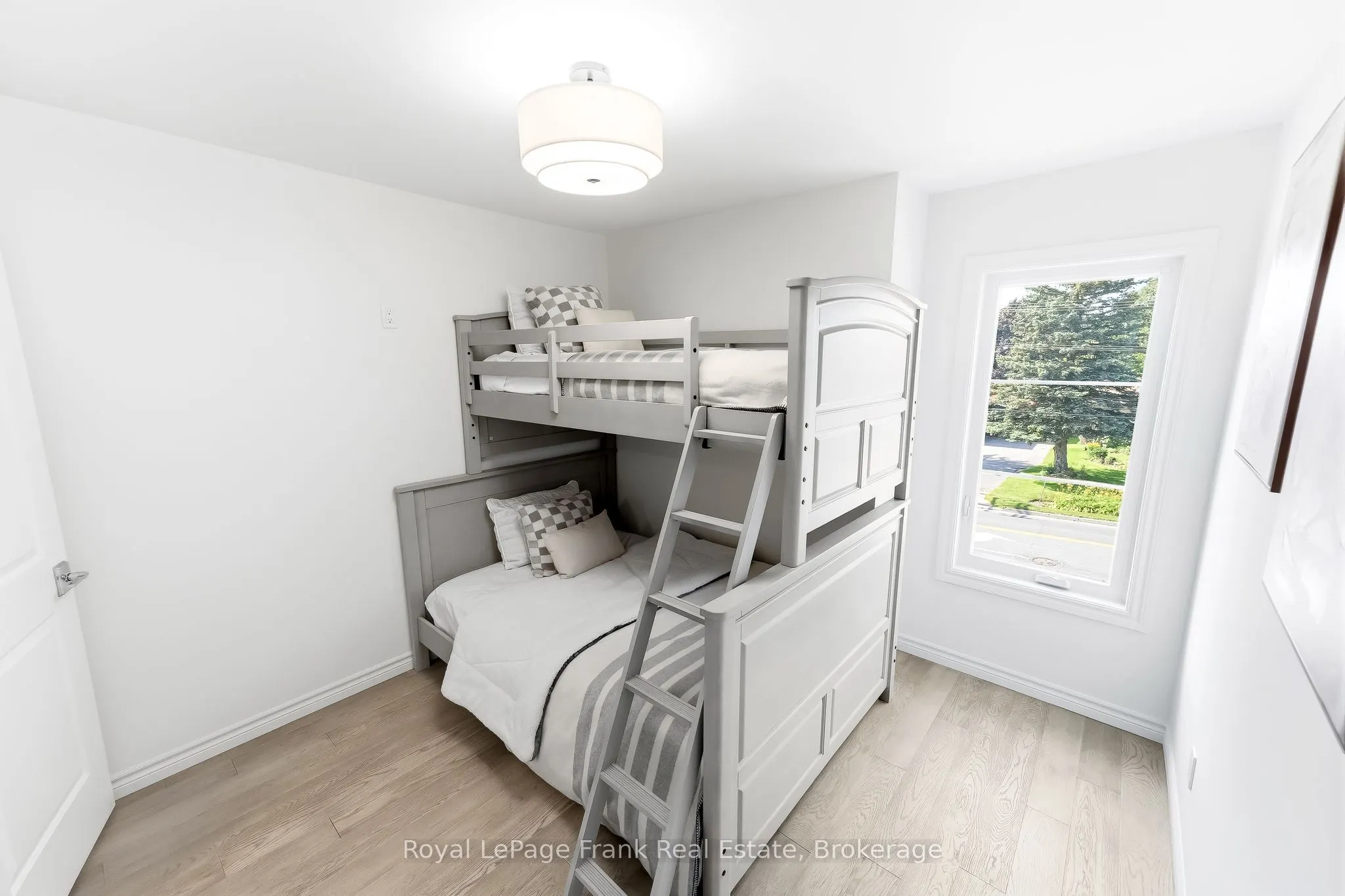 27 Shand Lane