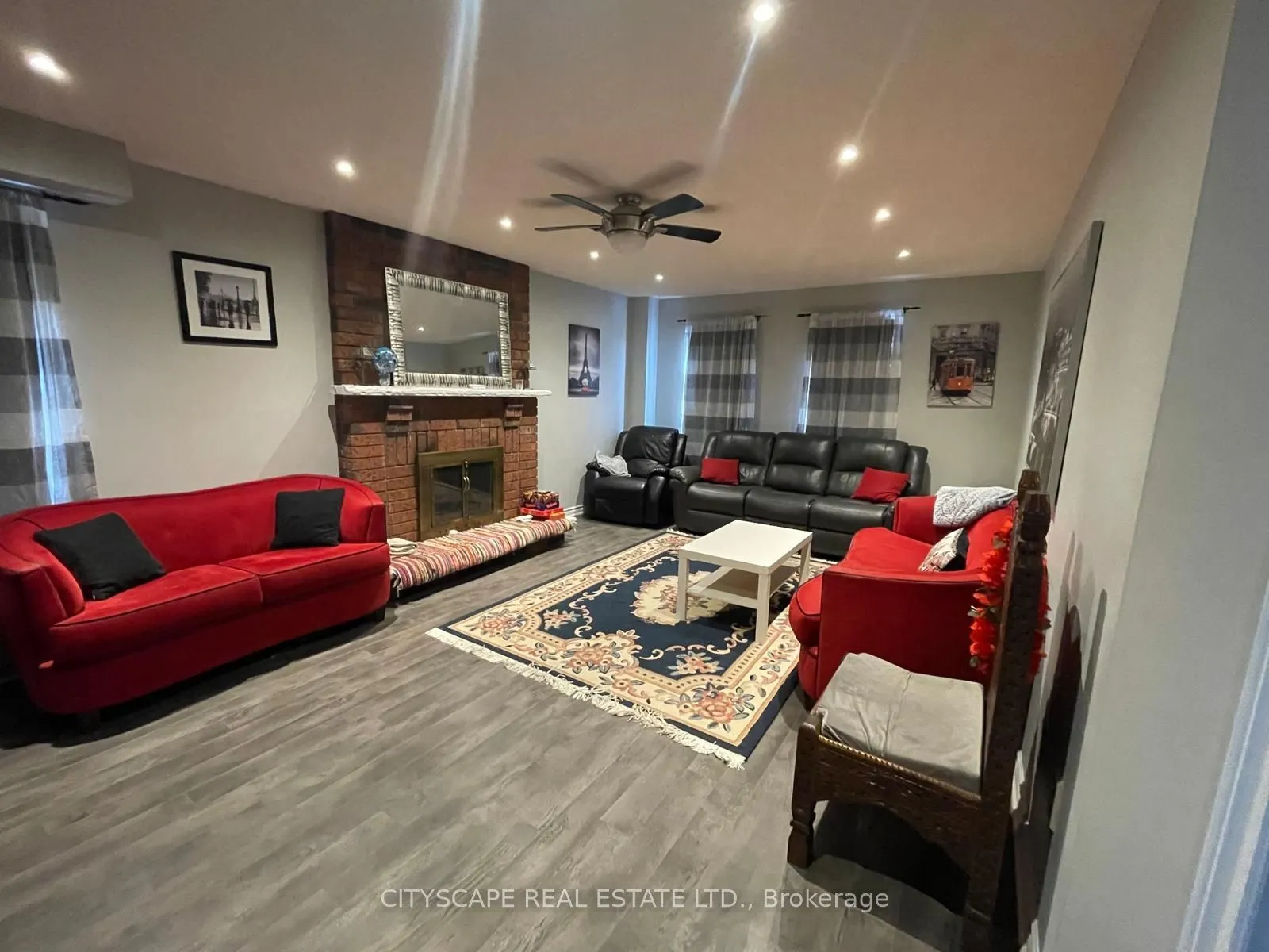 3 Leah Crescent