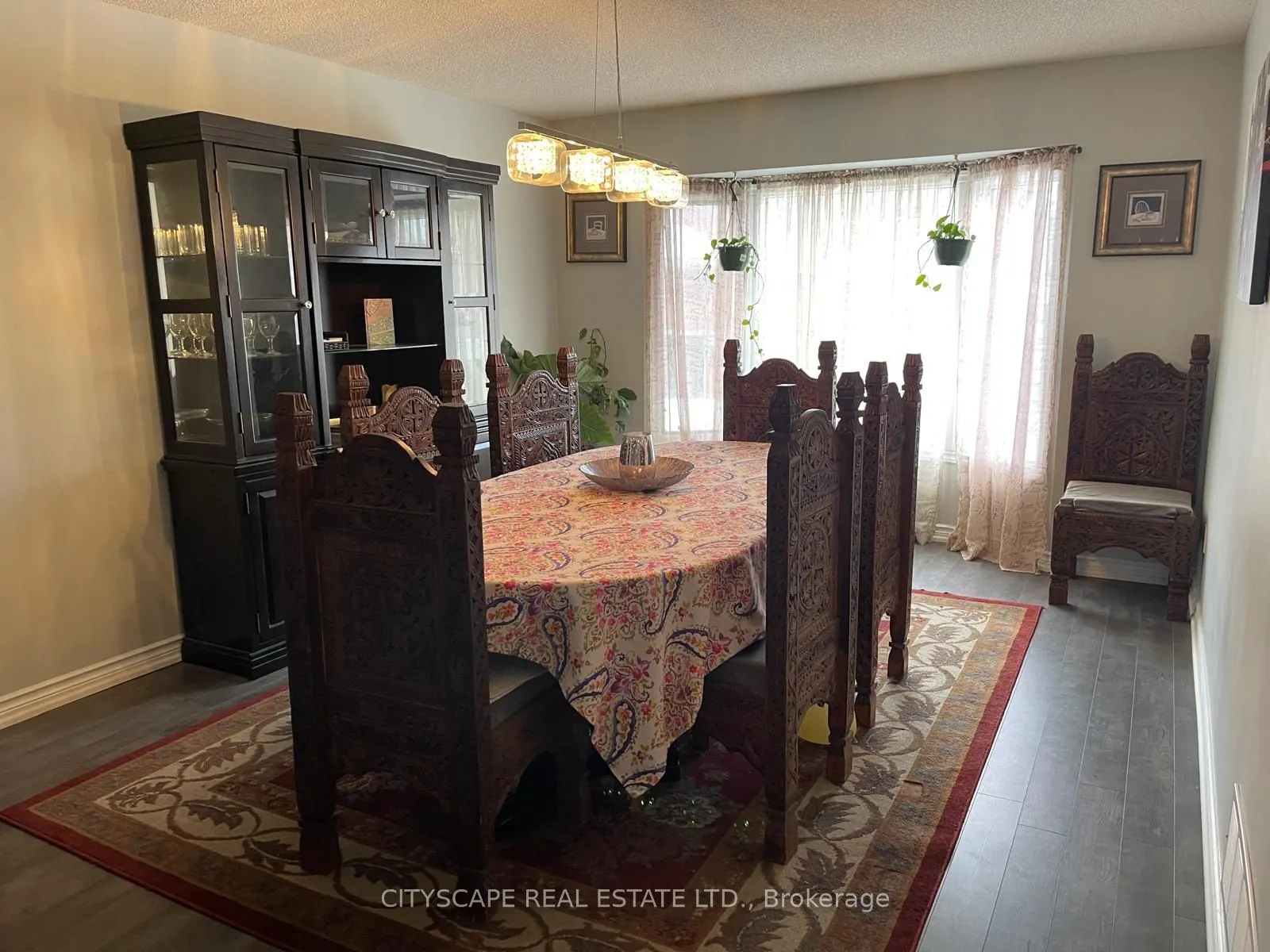3 Leah Crescent