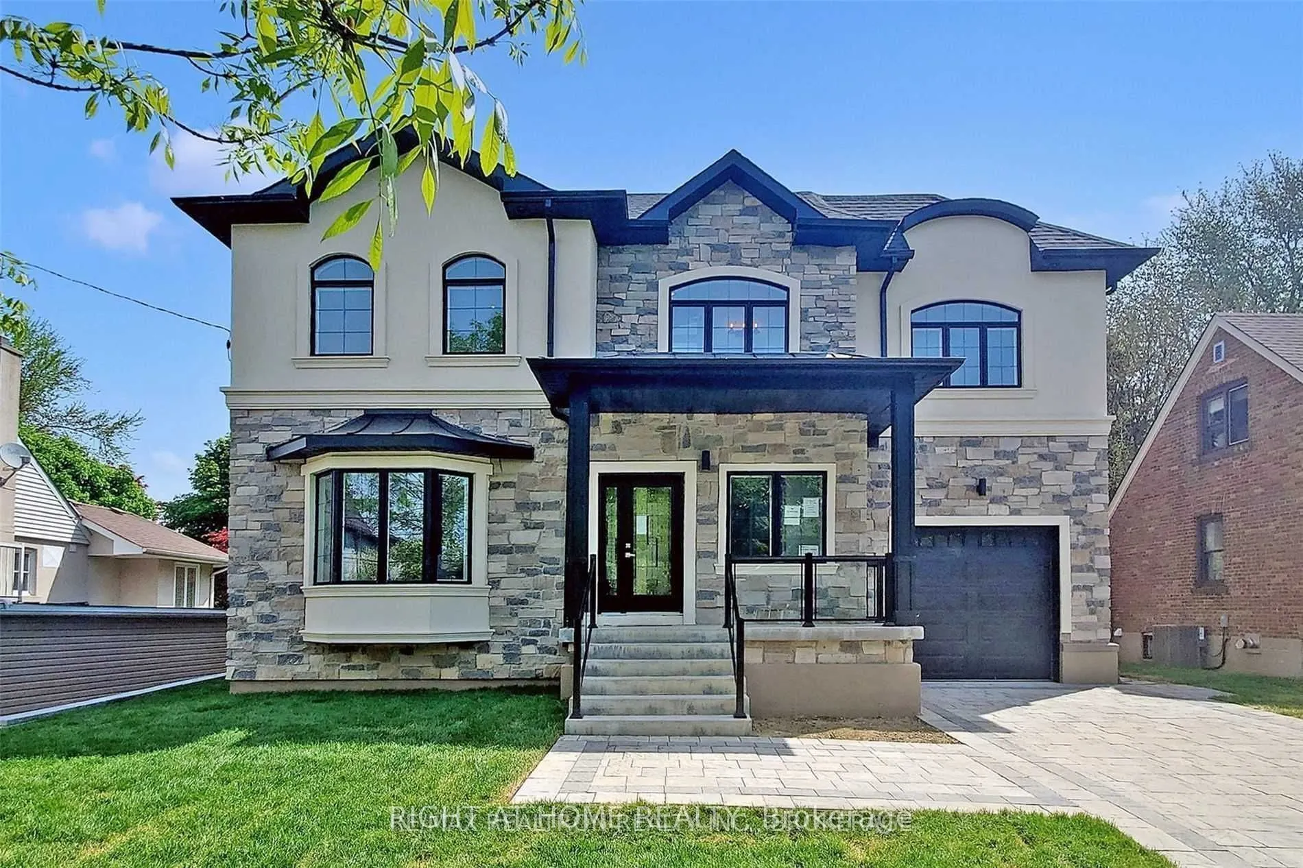 67 Scarborough Heights Boulevard