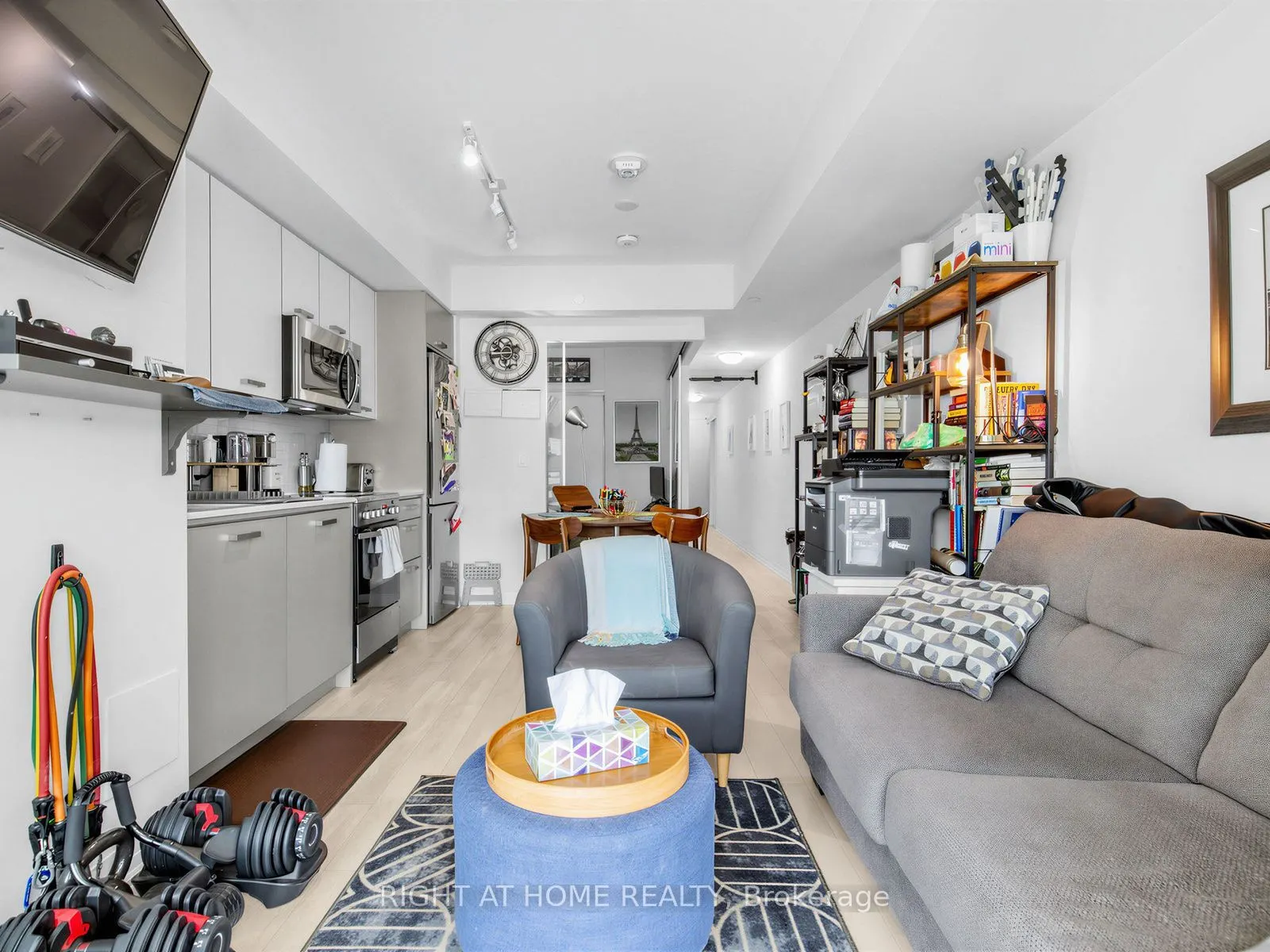 1630 Queen Street E #211