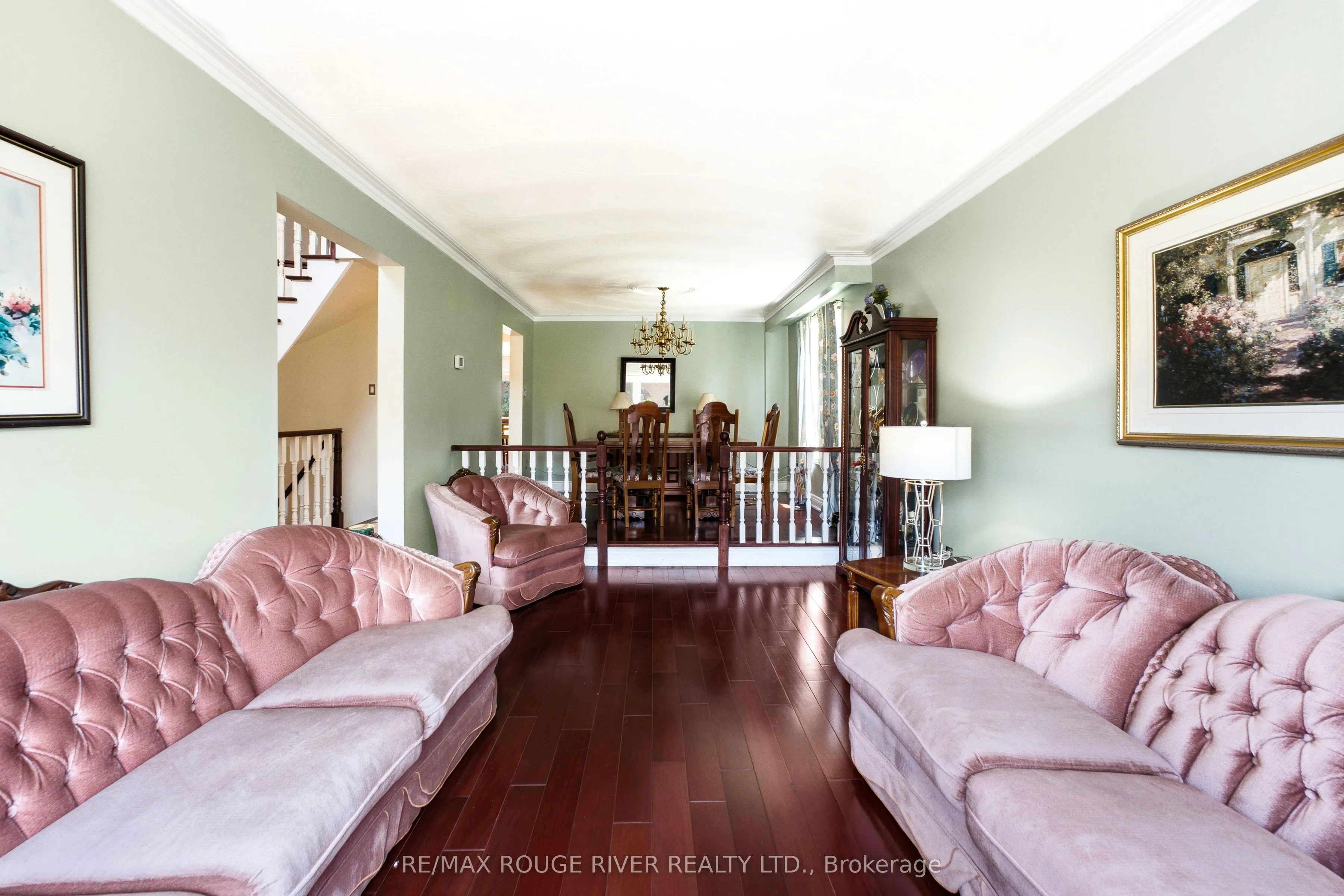 51 Sugarbush Square