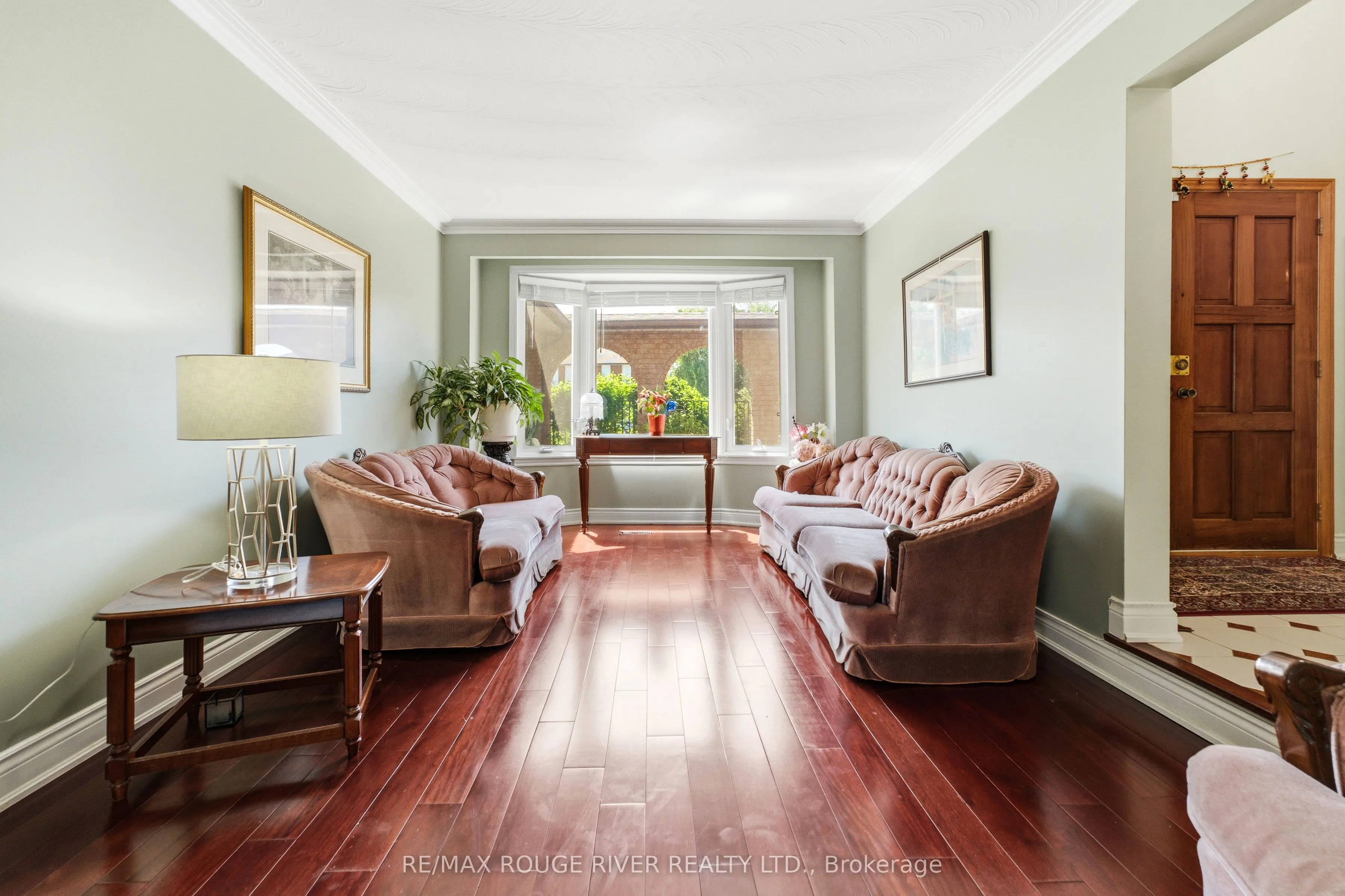 51 Sugarbush Square