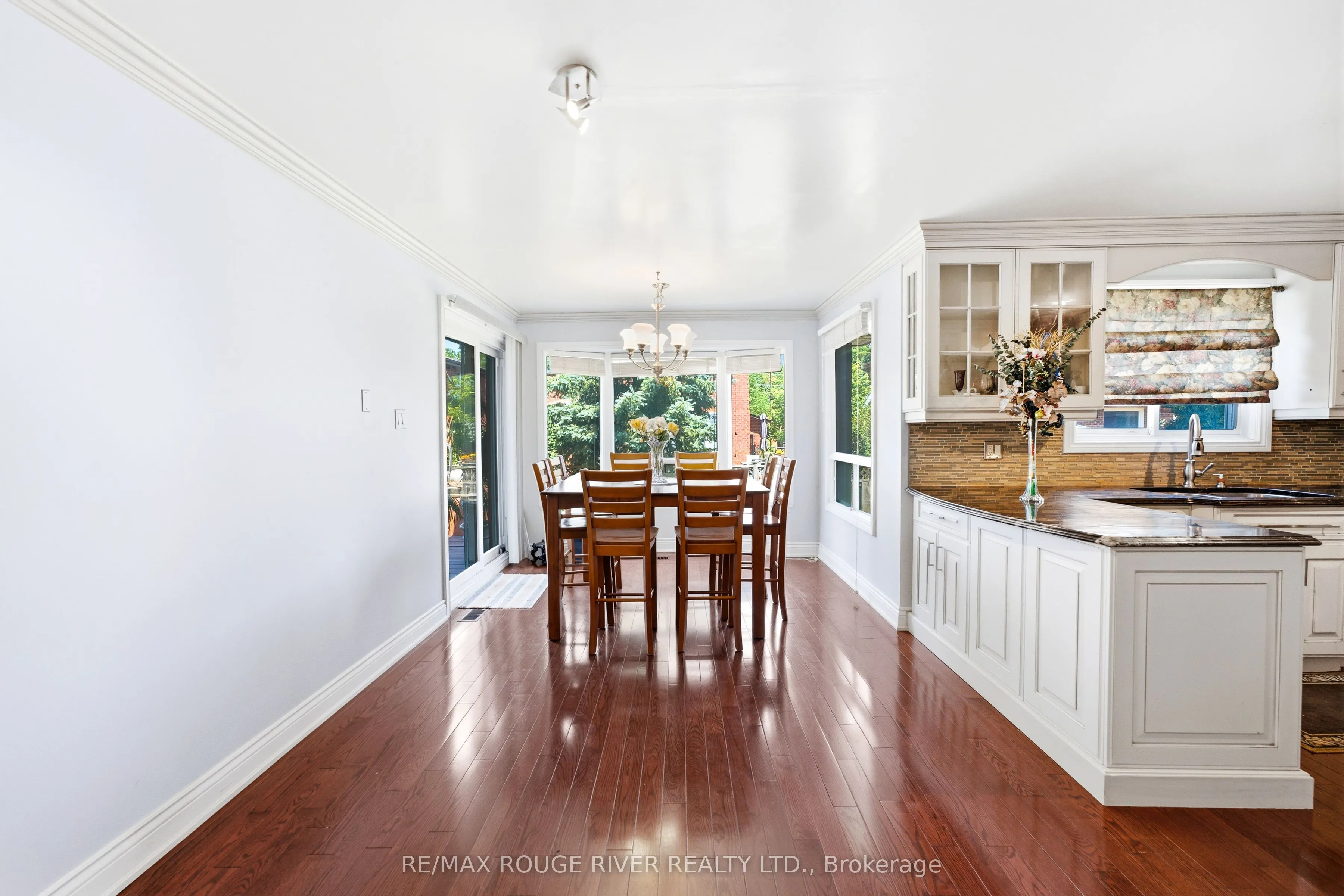 51 Sugarbush Square