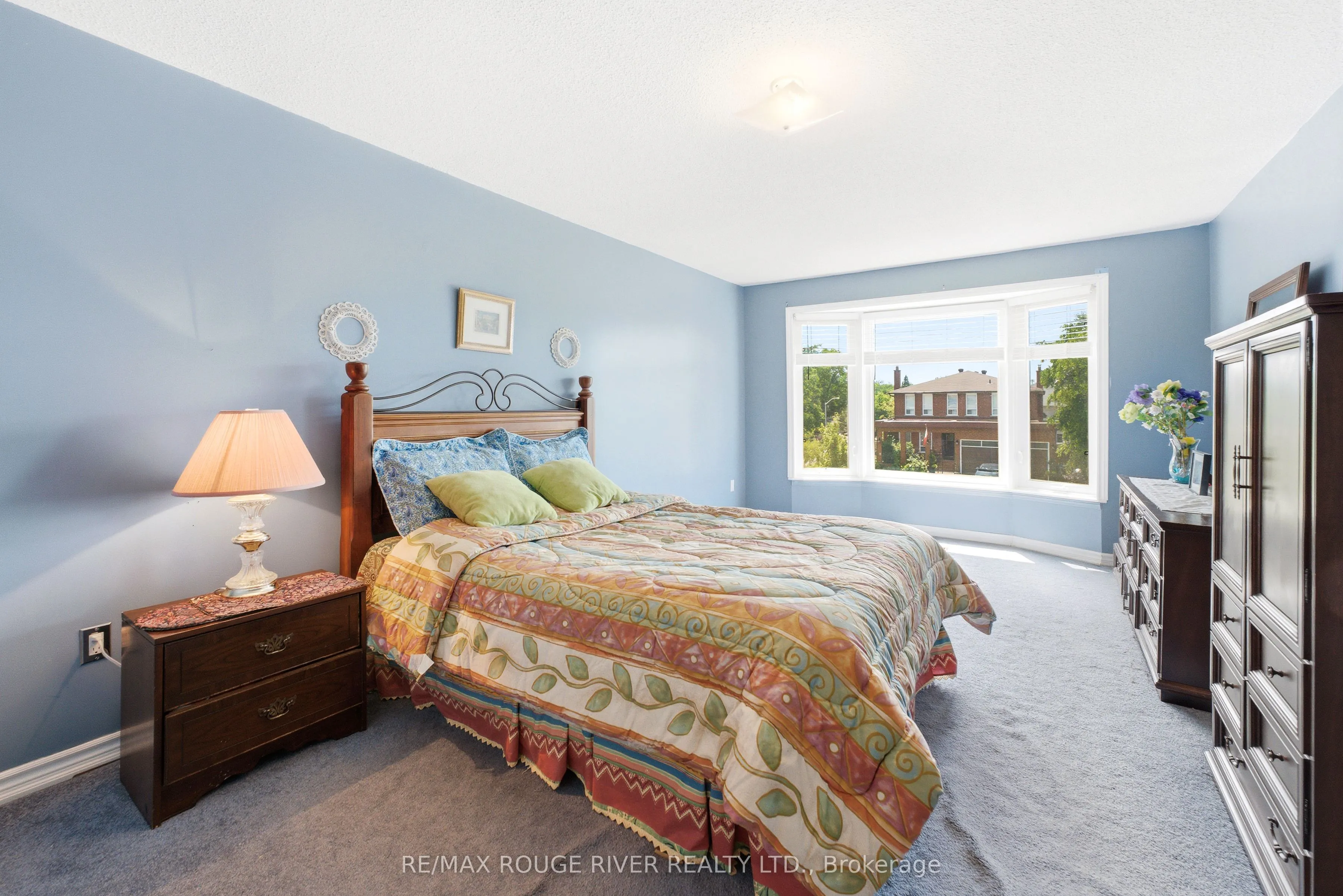 51 Sugarbush Square