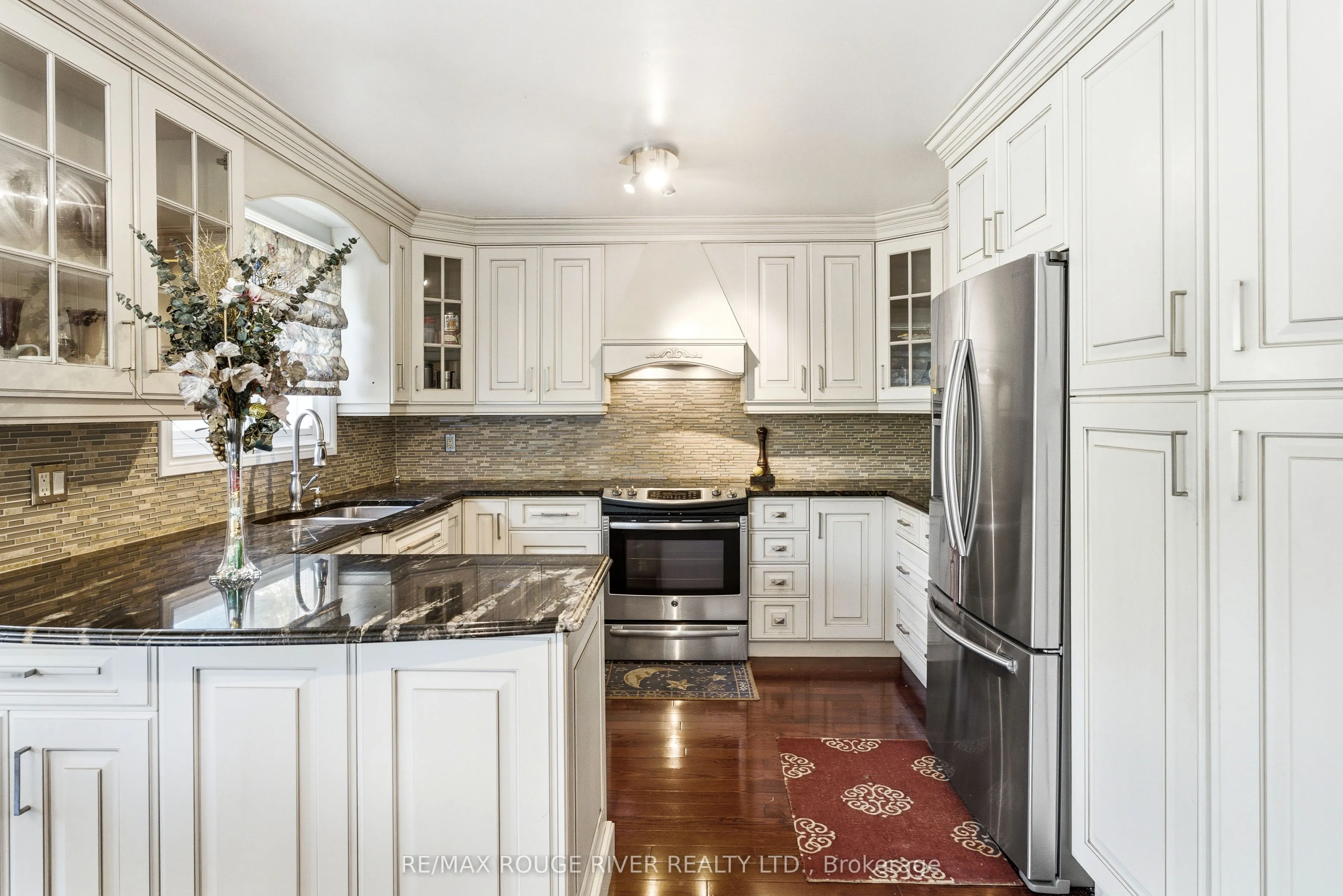 51 Sugarbush Square
