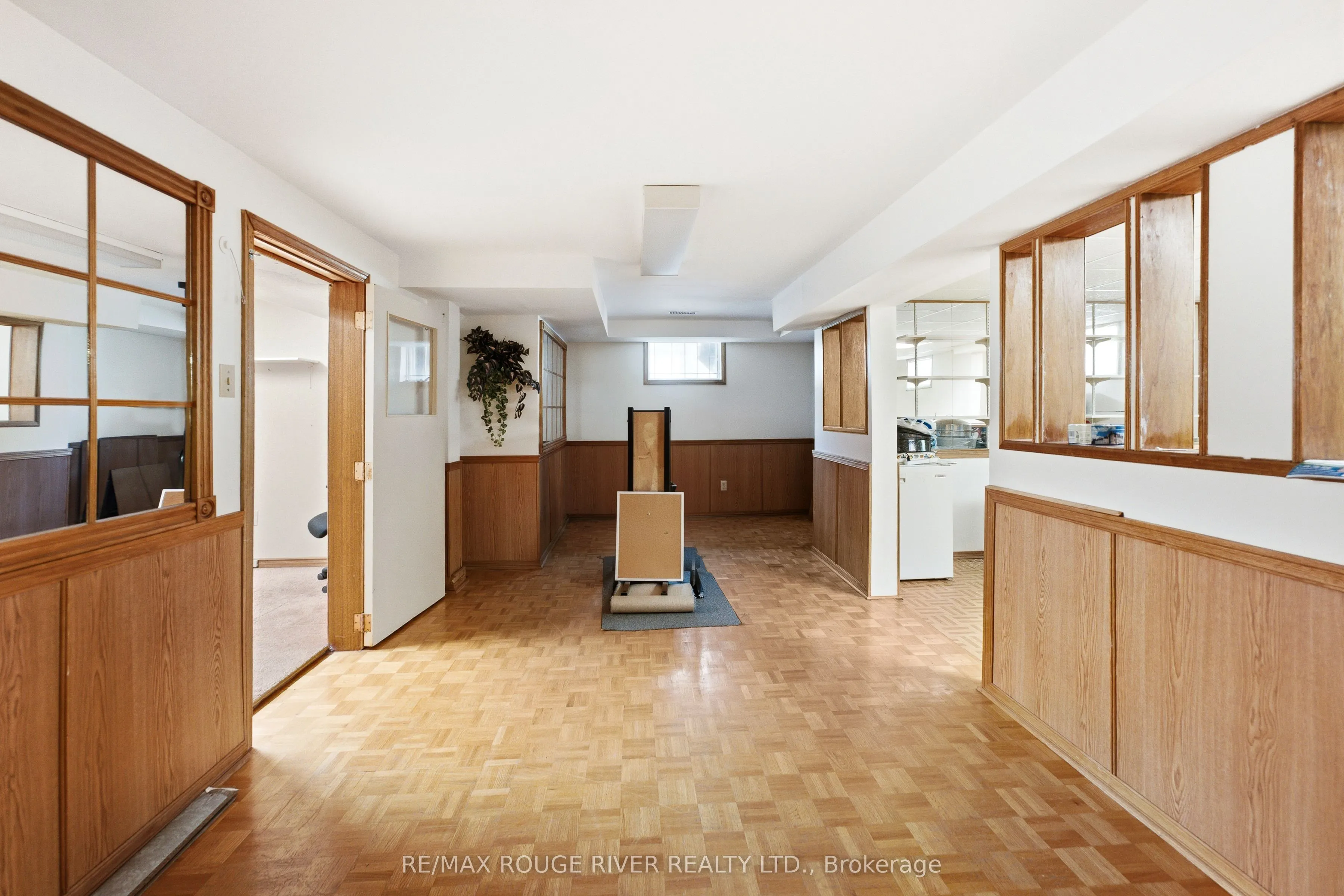 51 Sugarbush Square