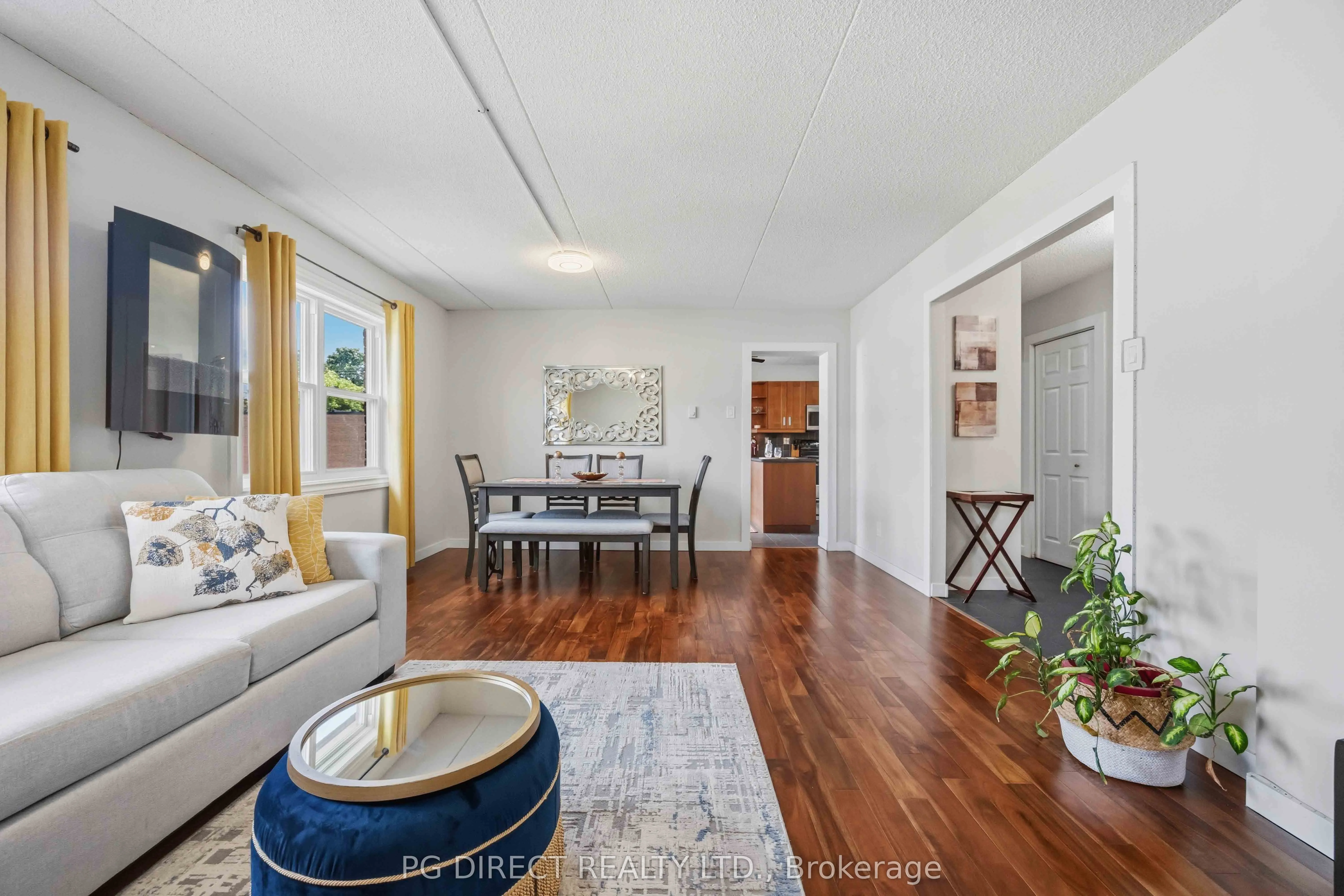 580 Mary Street E #214