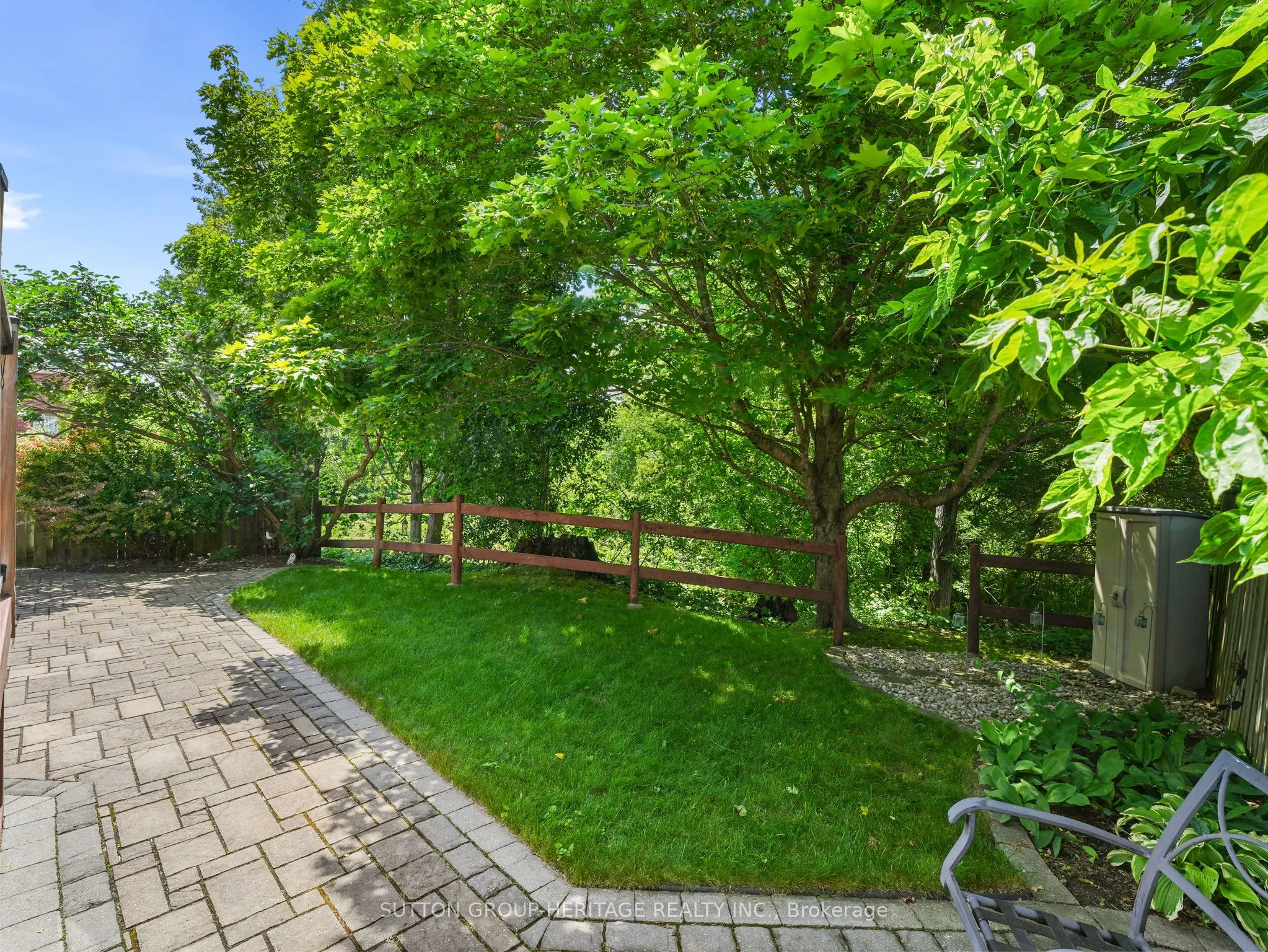 51 Annie Crescent