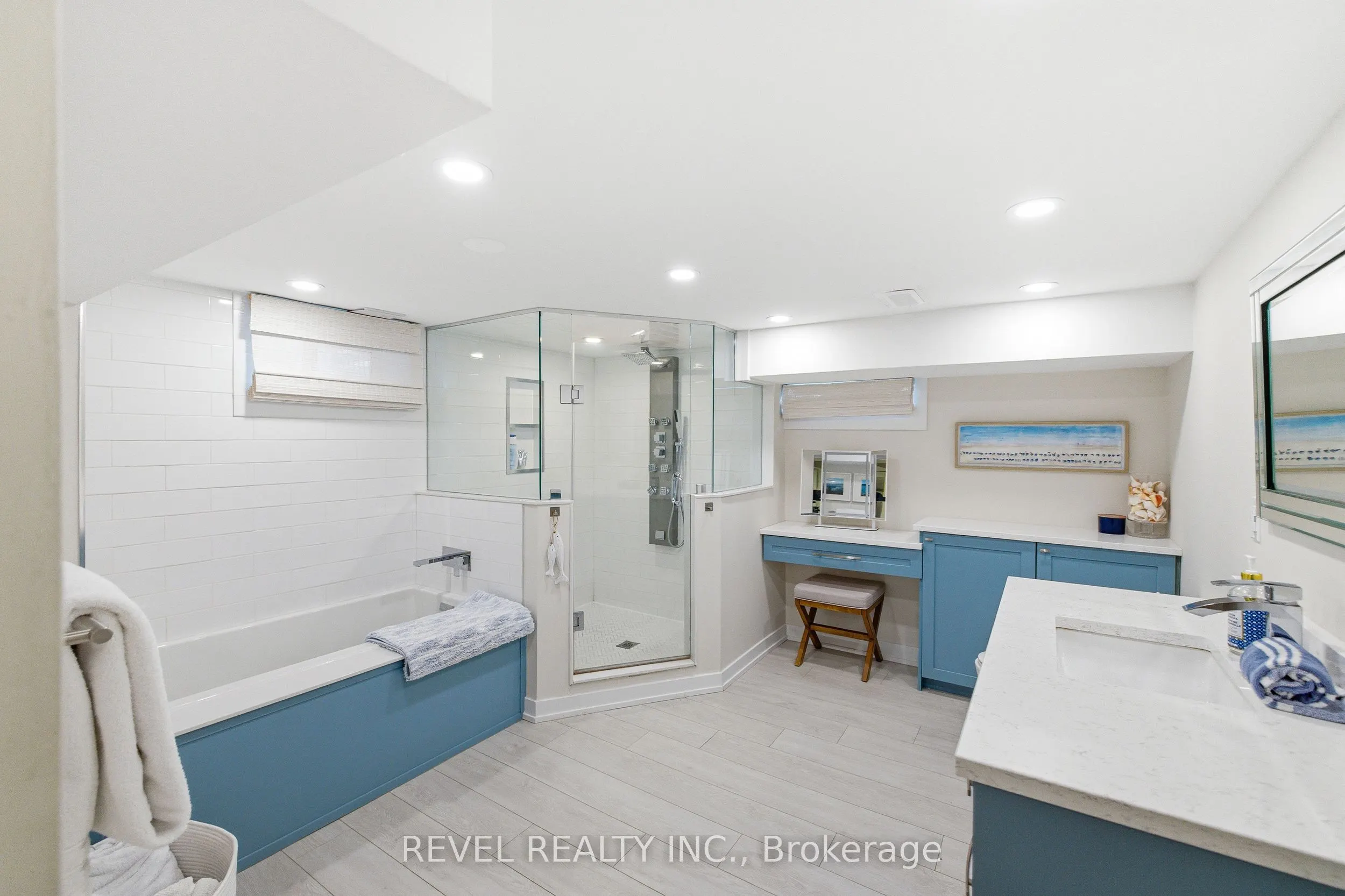 308 King Street E